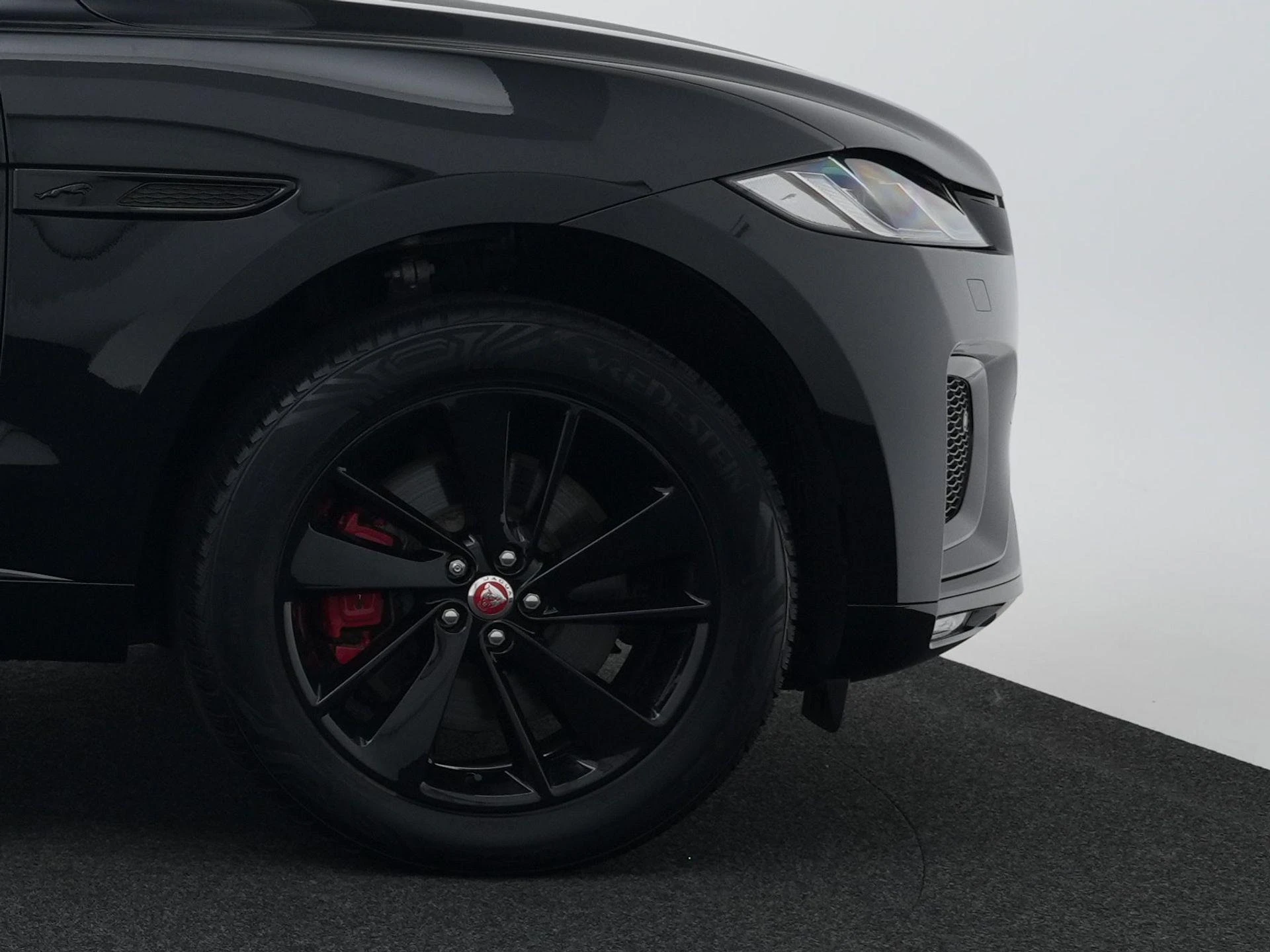 Jaguar F-PACE 2.0 P400e PHEV R-Dynamic Black