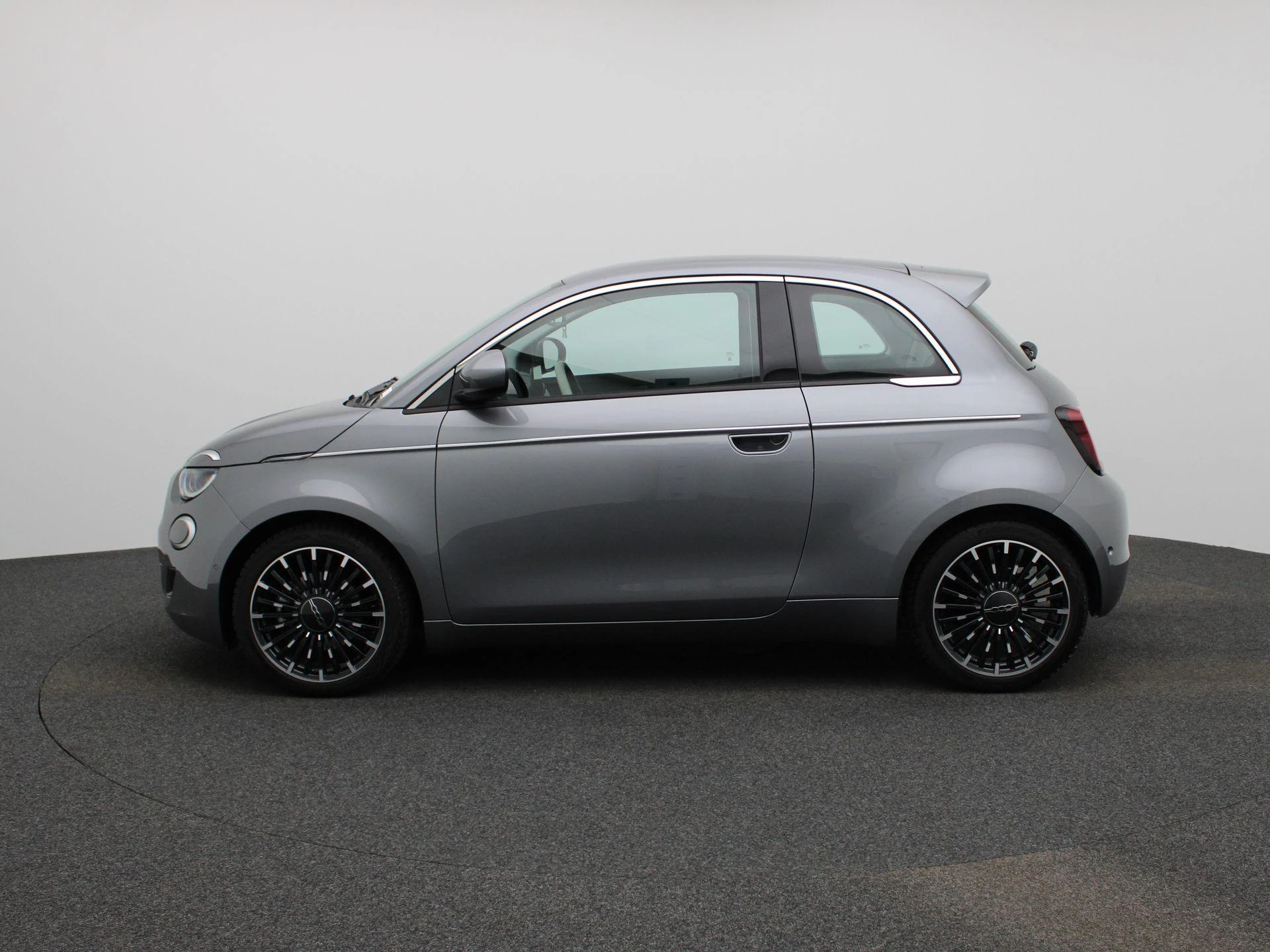 Fiat-500e-image-3
