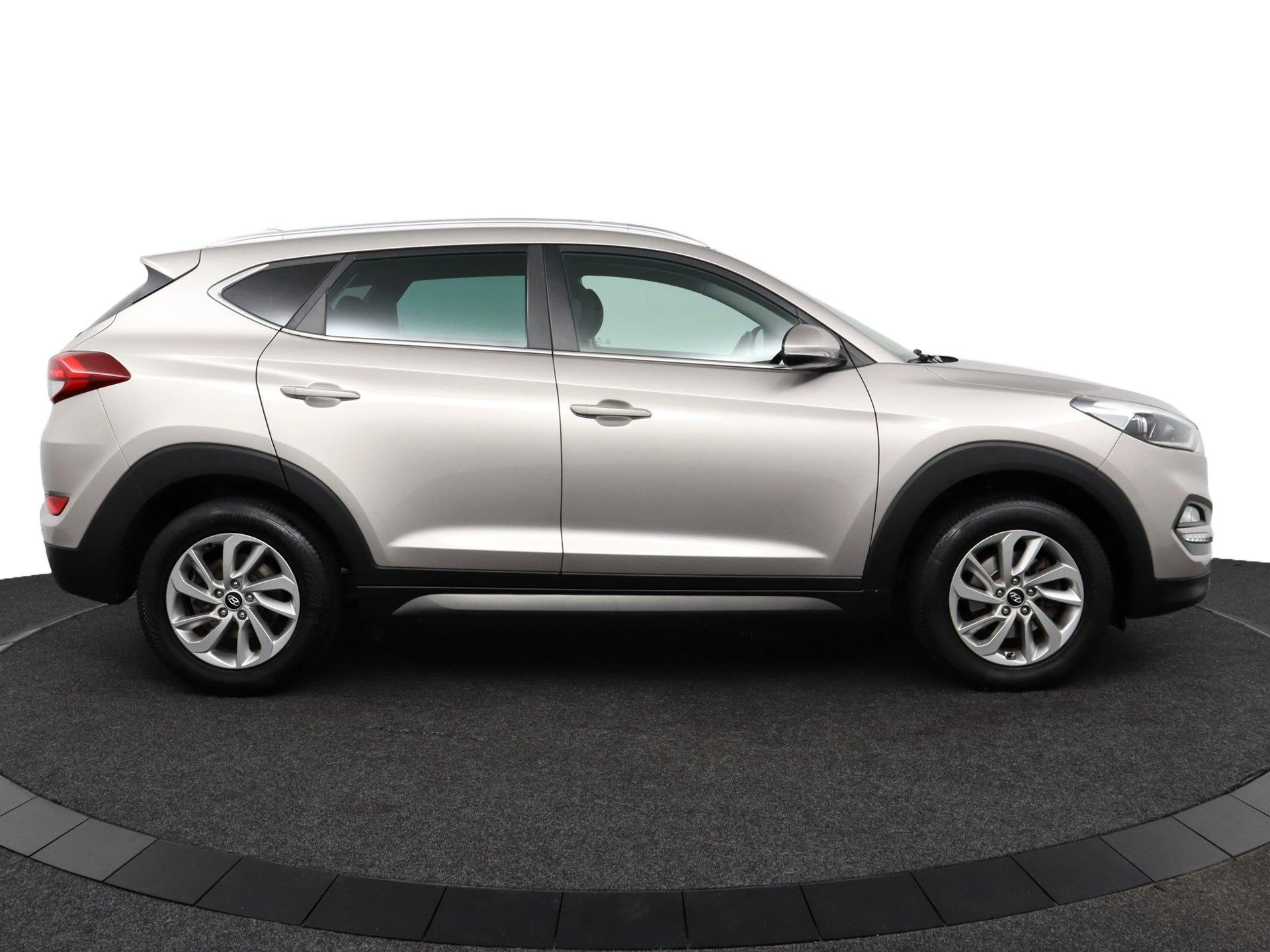 Hyundai-Tucson-image-11