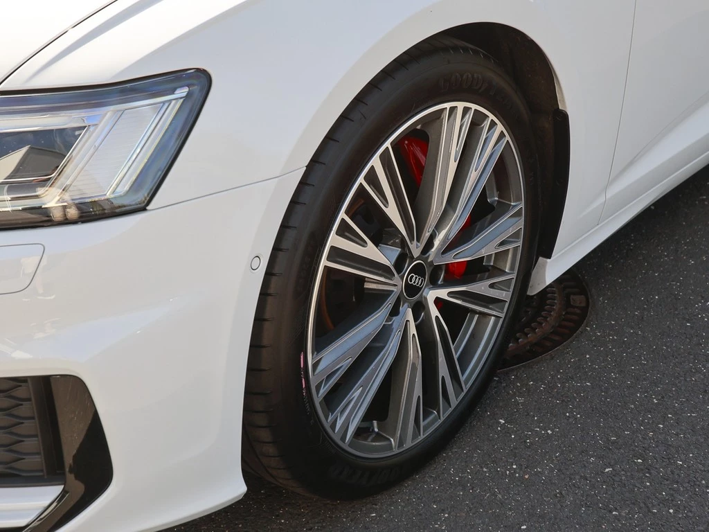 Audi A6 Avant 55 TFSIe sport Matrix ACC 360° B&O PDC+