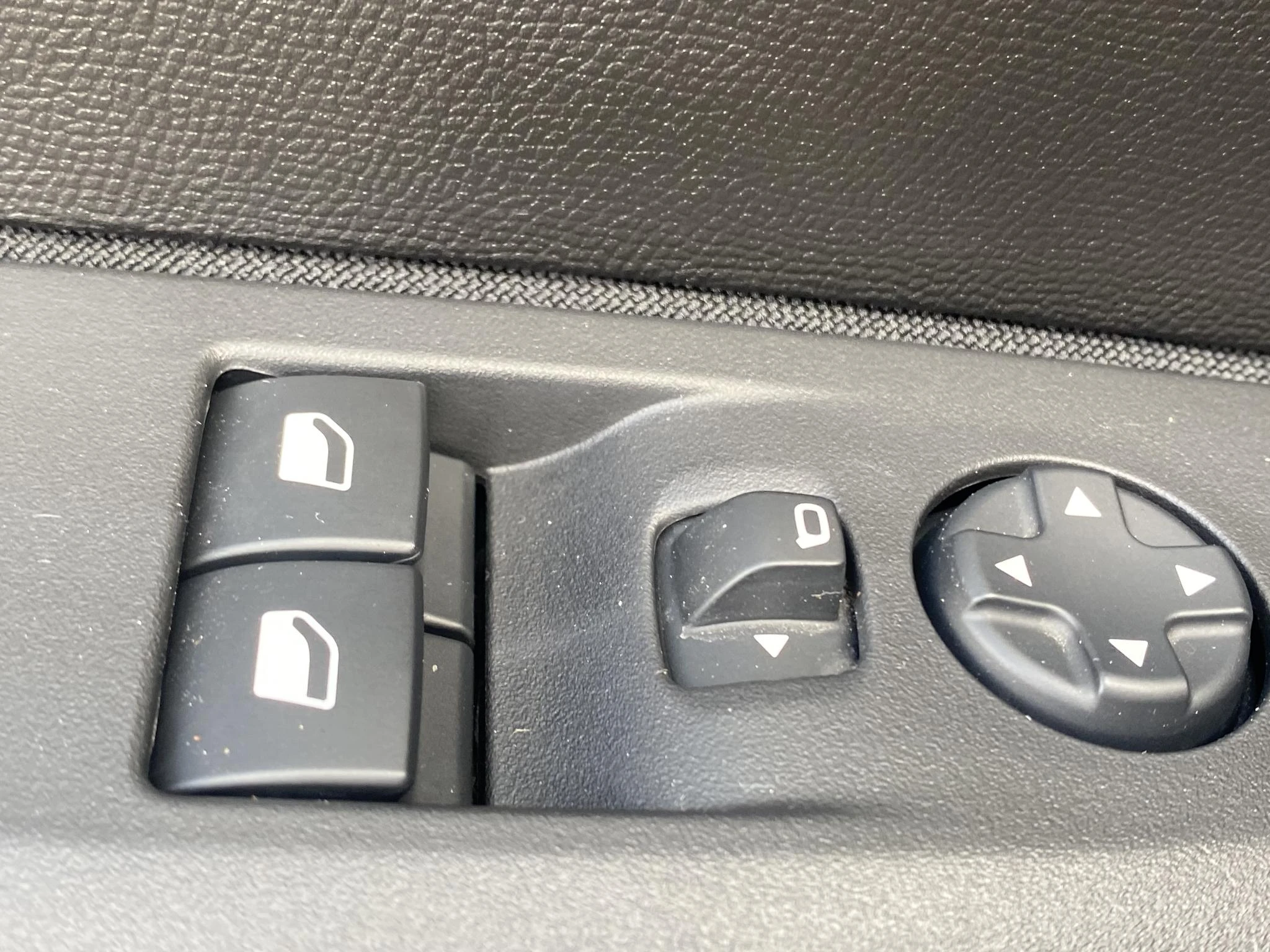 Peugeot-208-image-26