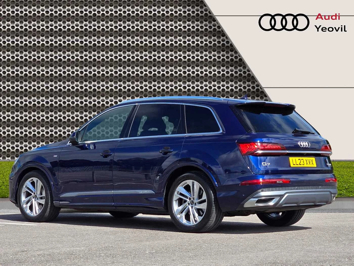 Audi-Q7-image-49