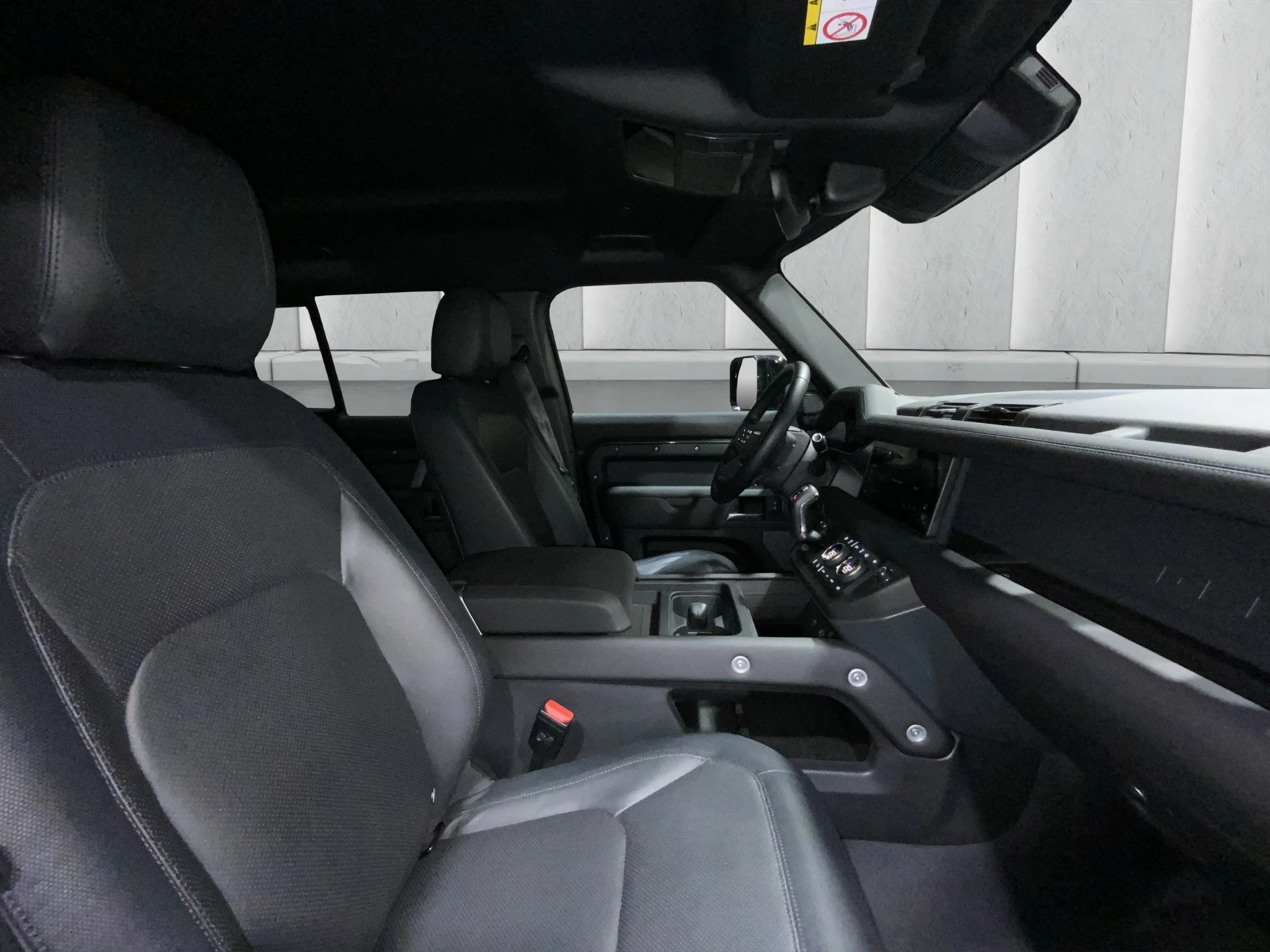 Land Rover Defender 110 D250 X-Dynamic SE