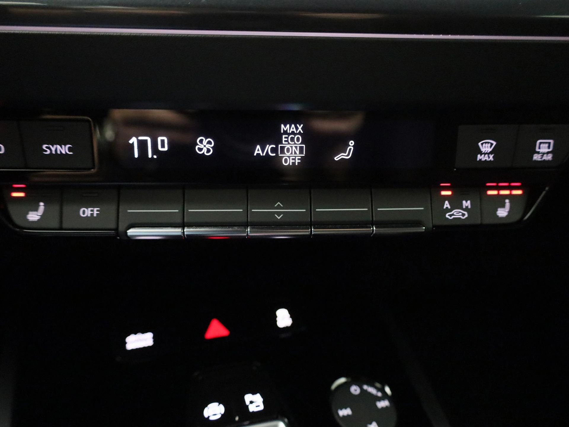 Audi-Q4 e-tron-image-24