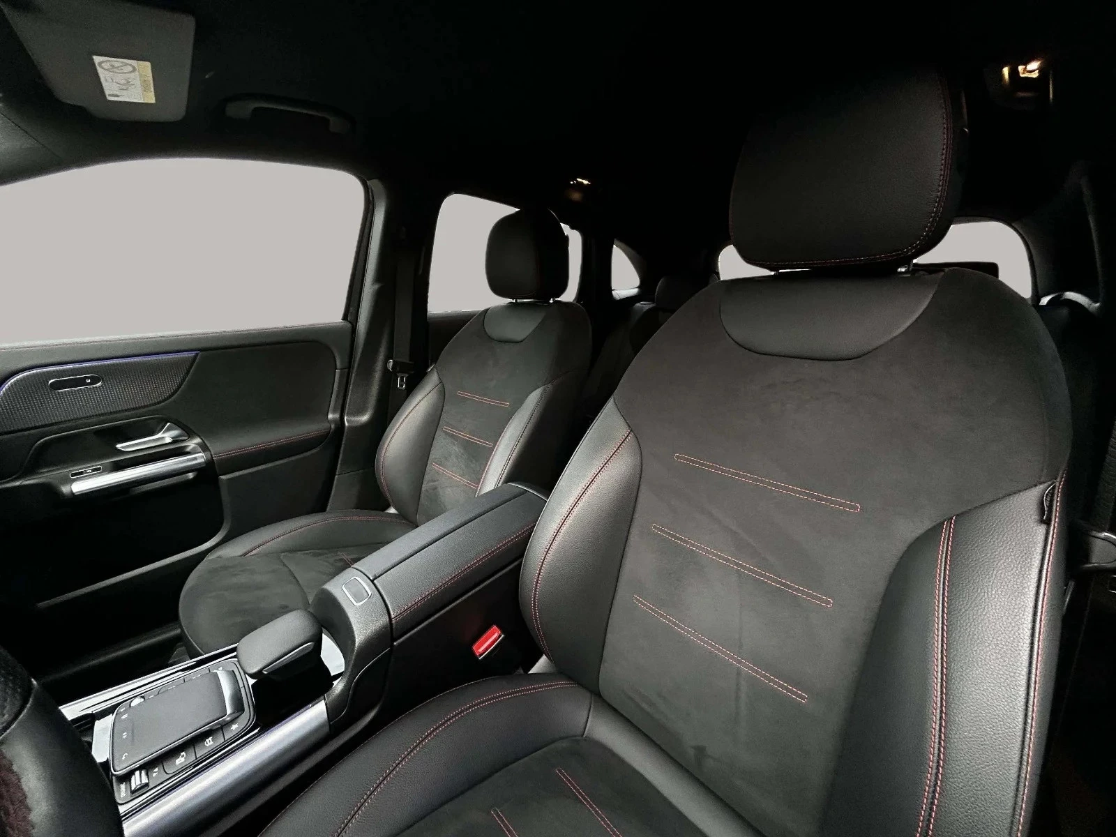 Mercedes-Benz-EQA-image-11