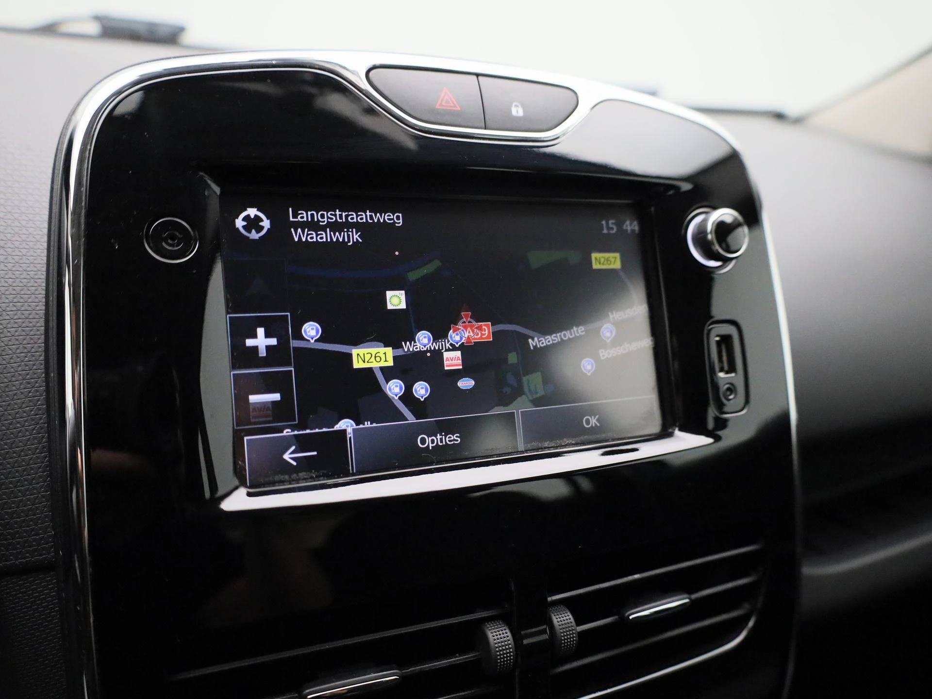 Renault-Clio-image-24