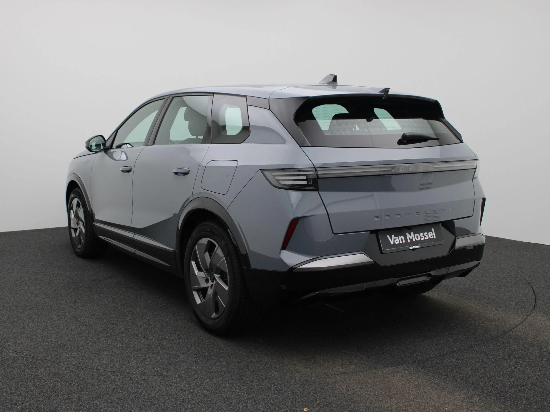 Opel-Grandland-image-1