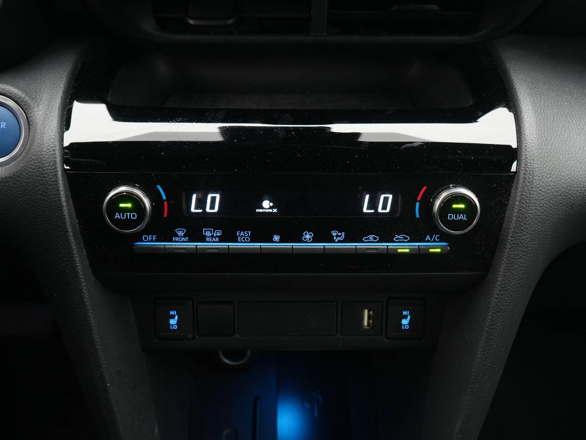 Toyota-Yaris Cross-image-19