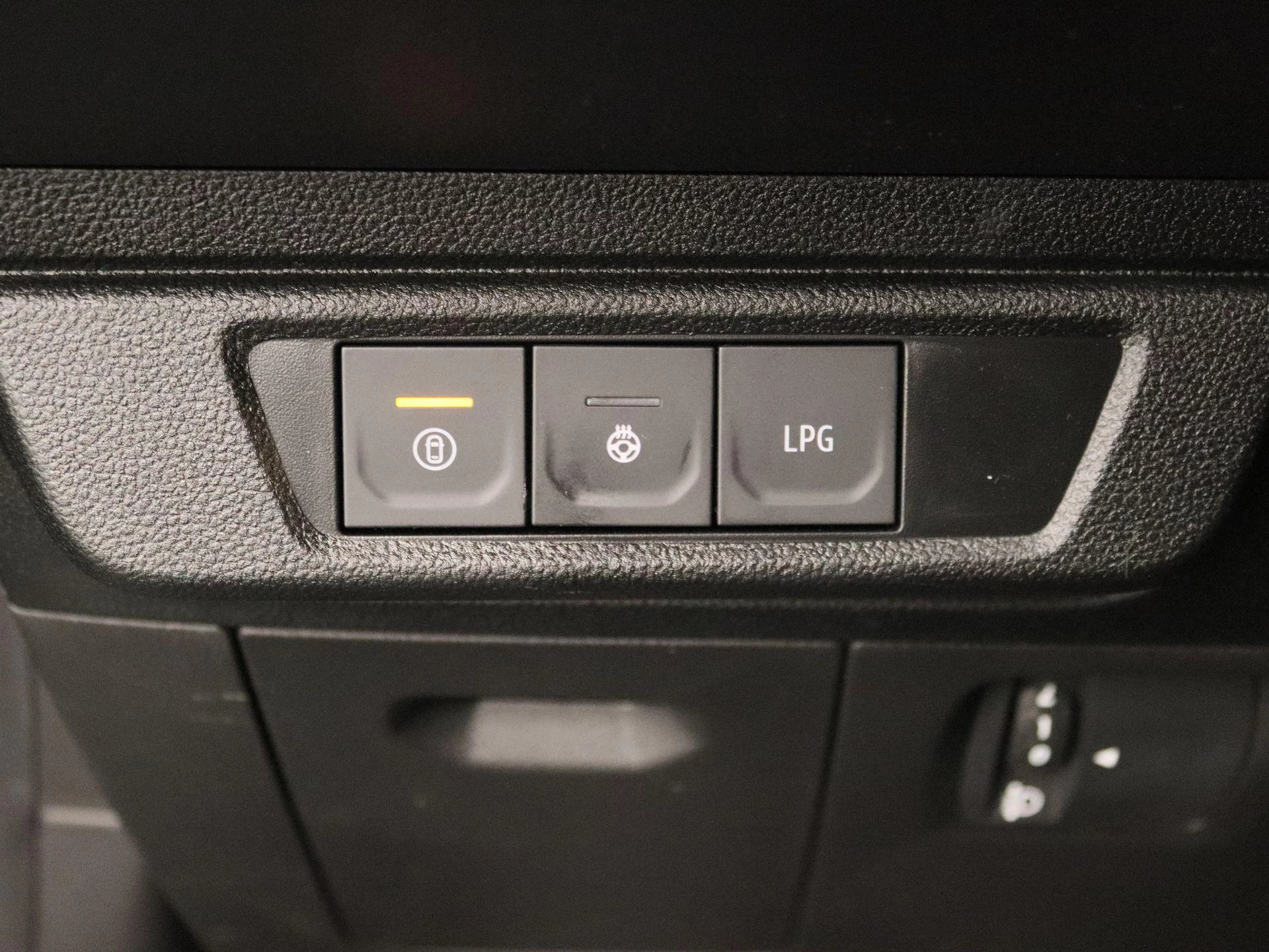 Dacia-Sandero Stepway-image-19