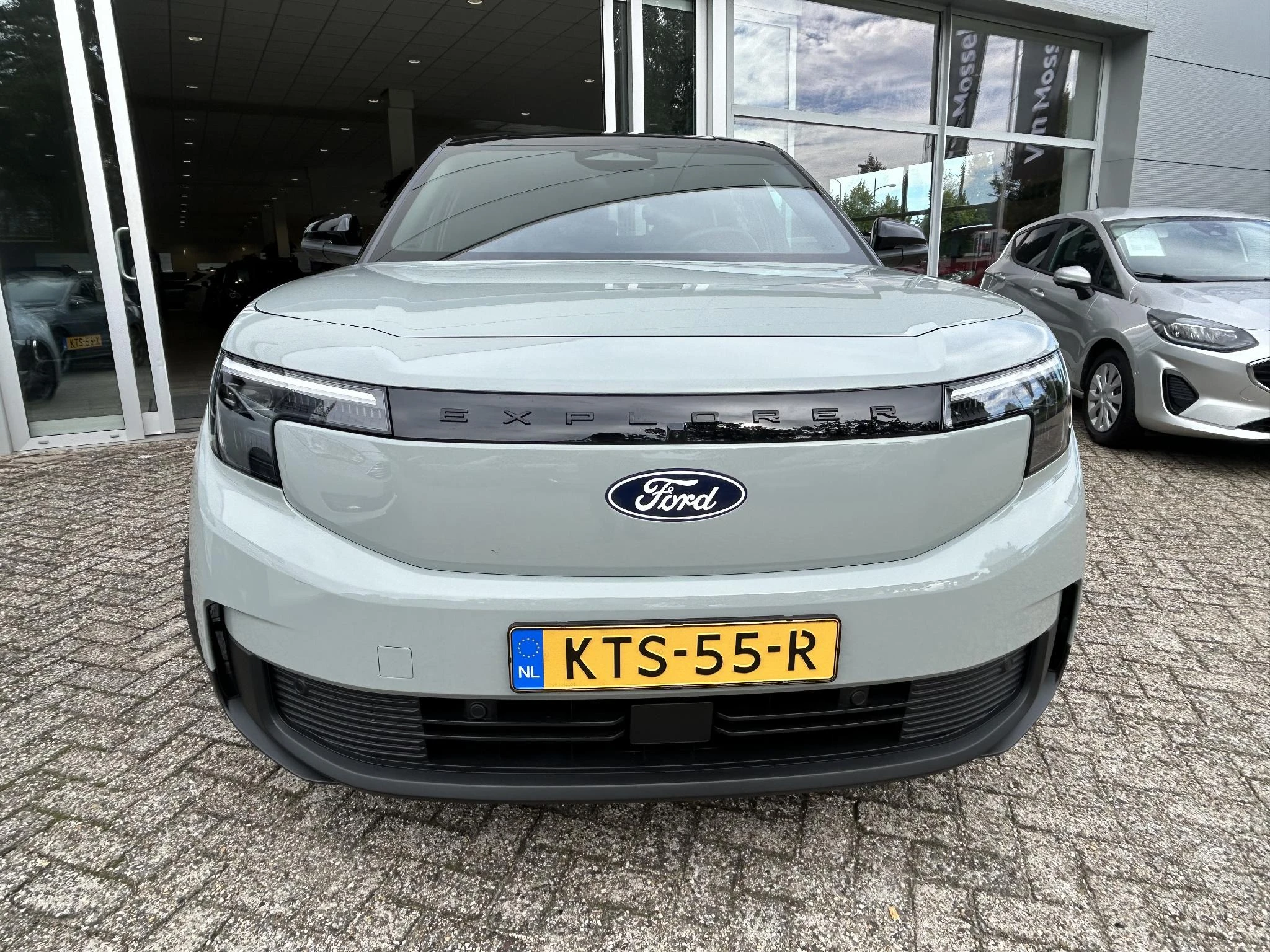 Ford-Explorer-image-7