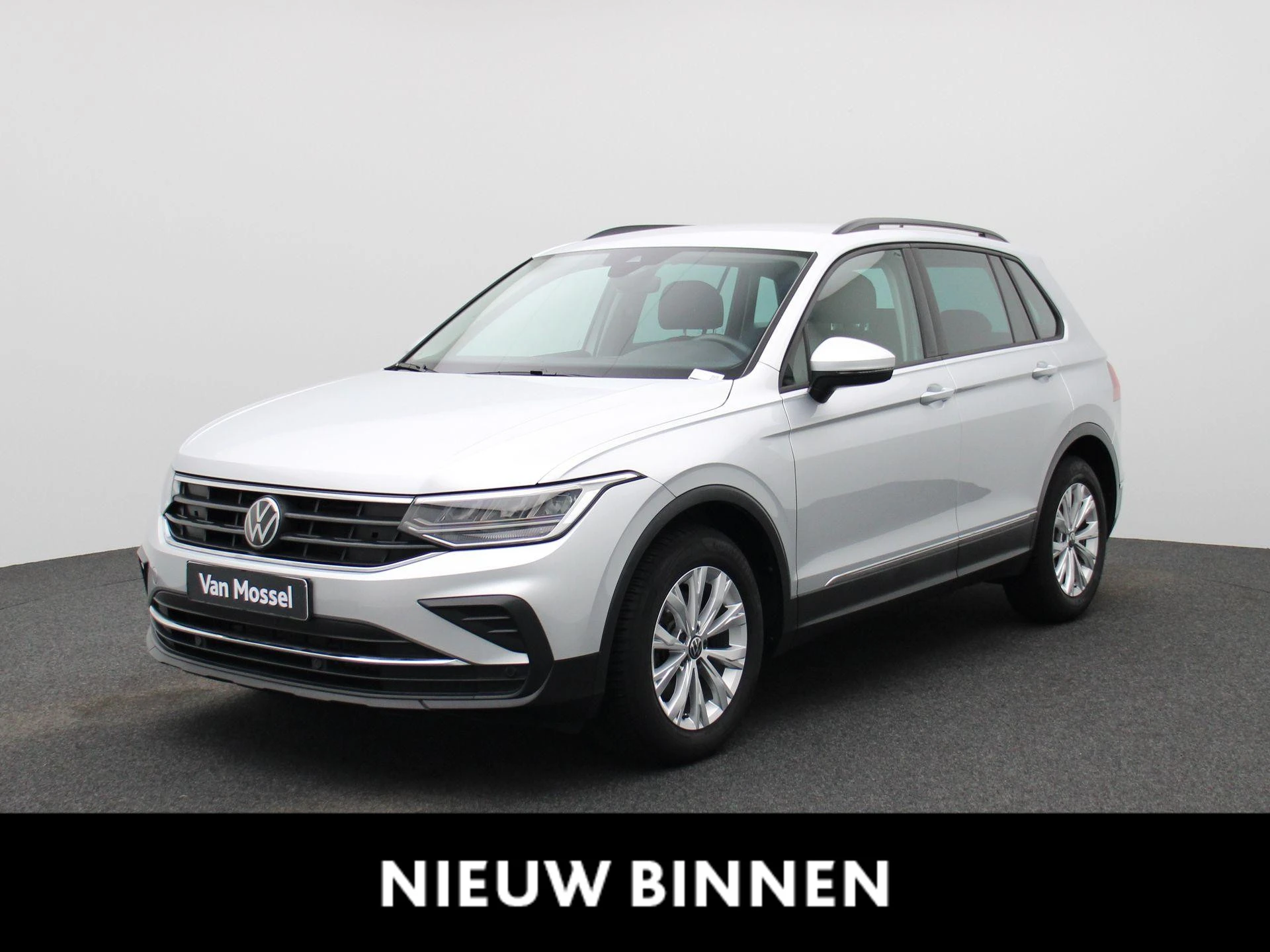 Volkswagen-Tiguan-image-0