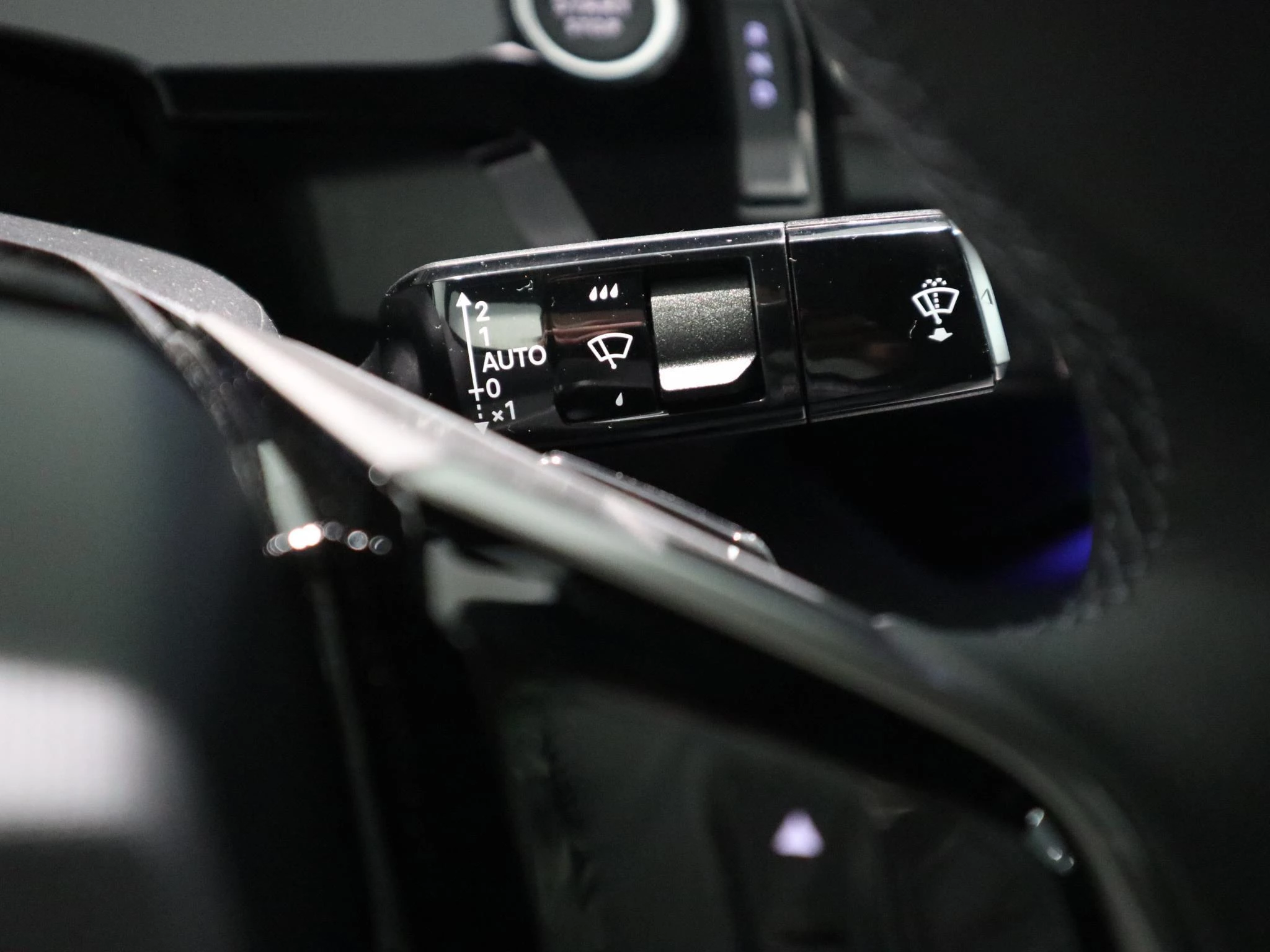 Peugeot-e-3008-image-28