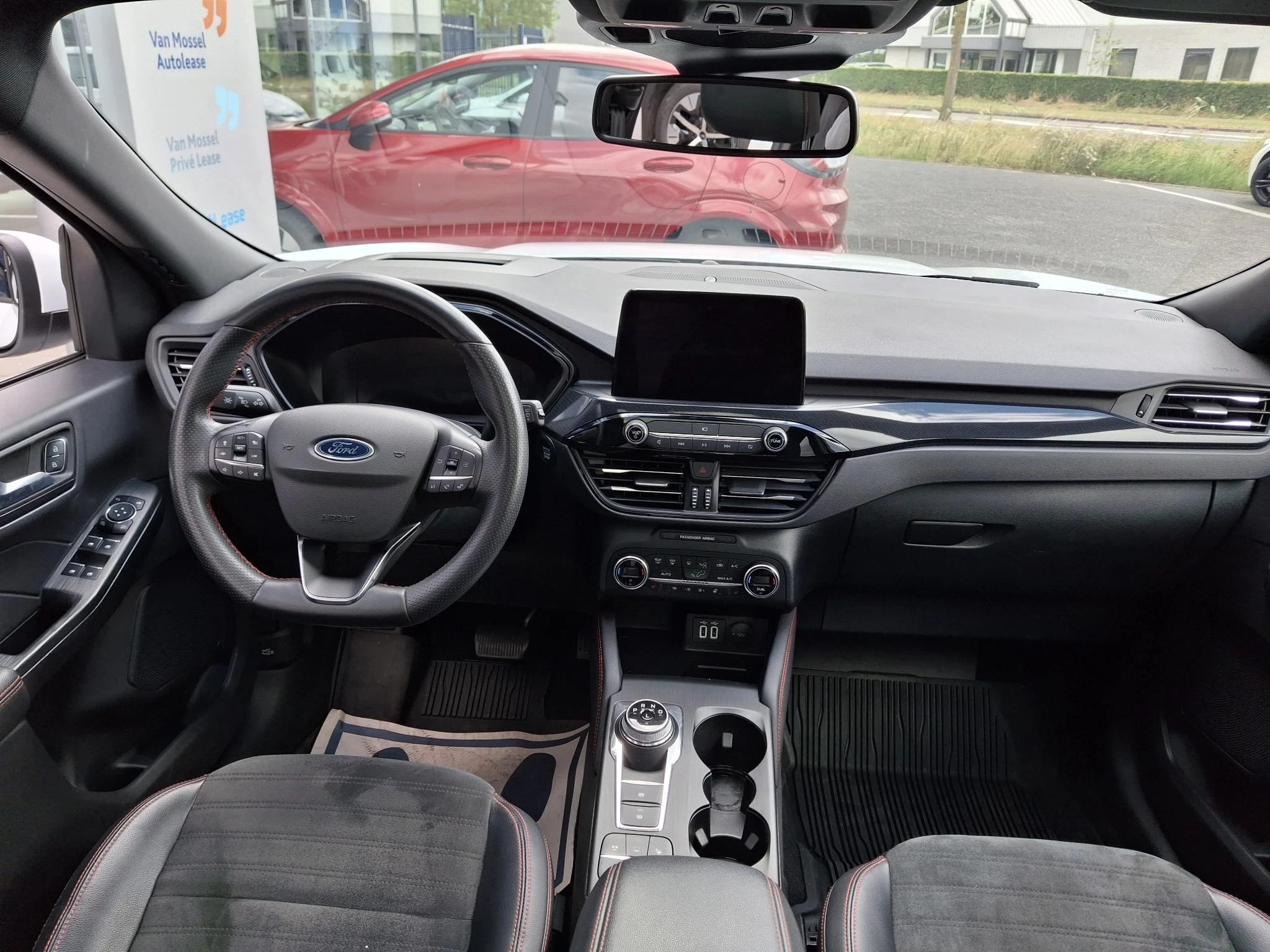 Ford-Kuga-image-12