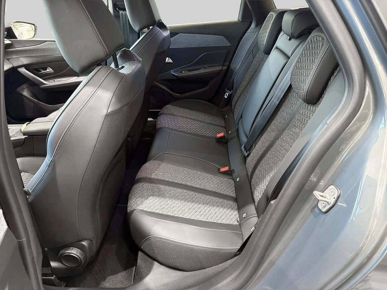 Peugeot-308-image-16