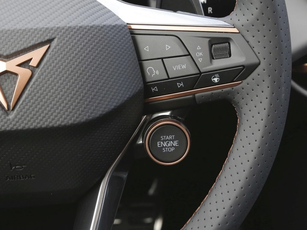 CUPRA Terramar 1.5 e-hybrid UPE 62.145 20" AHK Digi P.