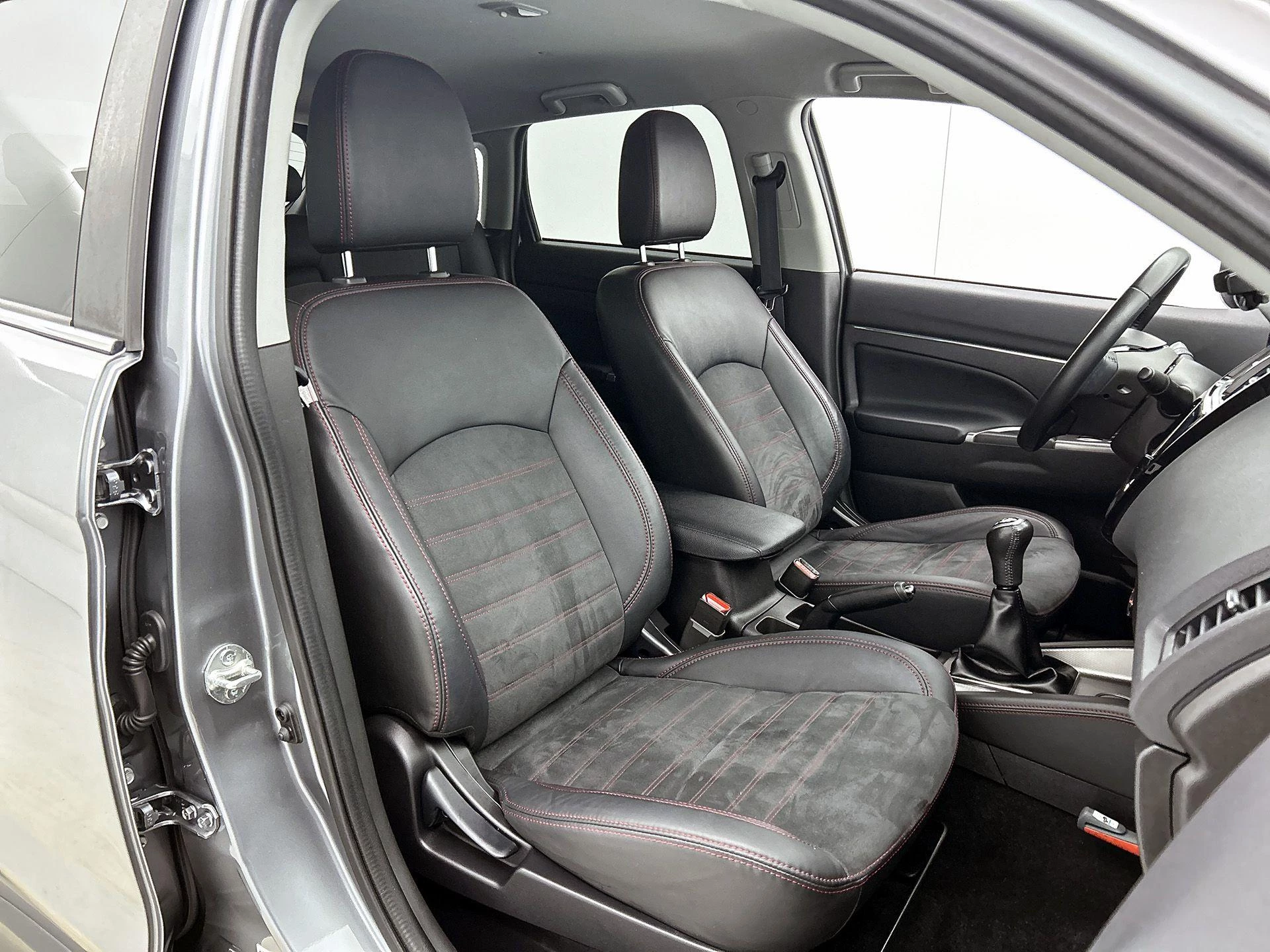 Mitsubishi-ASX-image-32