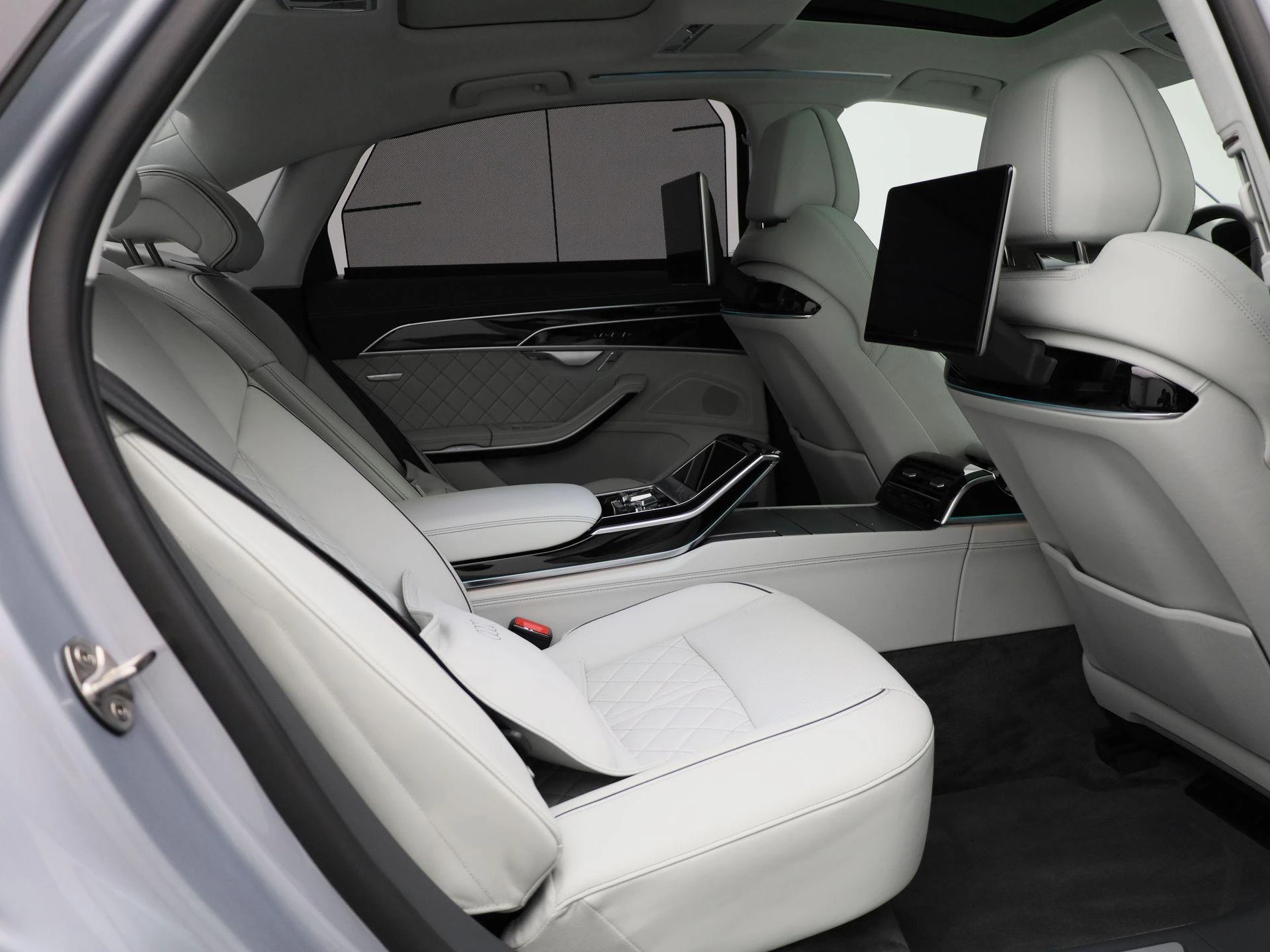 Audi-A8-image-50
