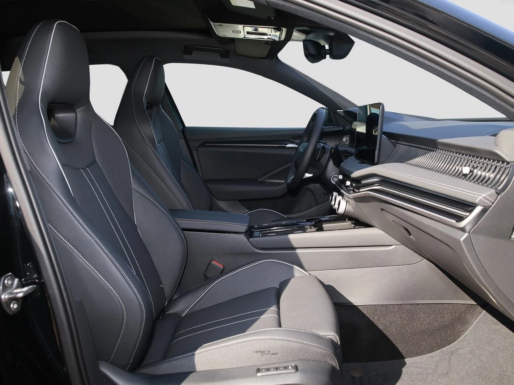 Škoda Superb Combi 2.0 TSI 4x4 Sportline