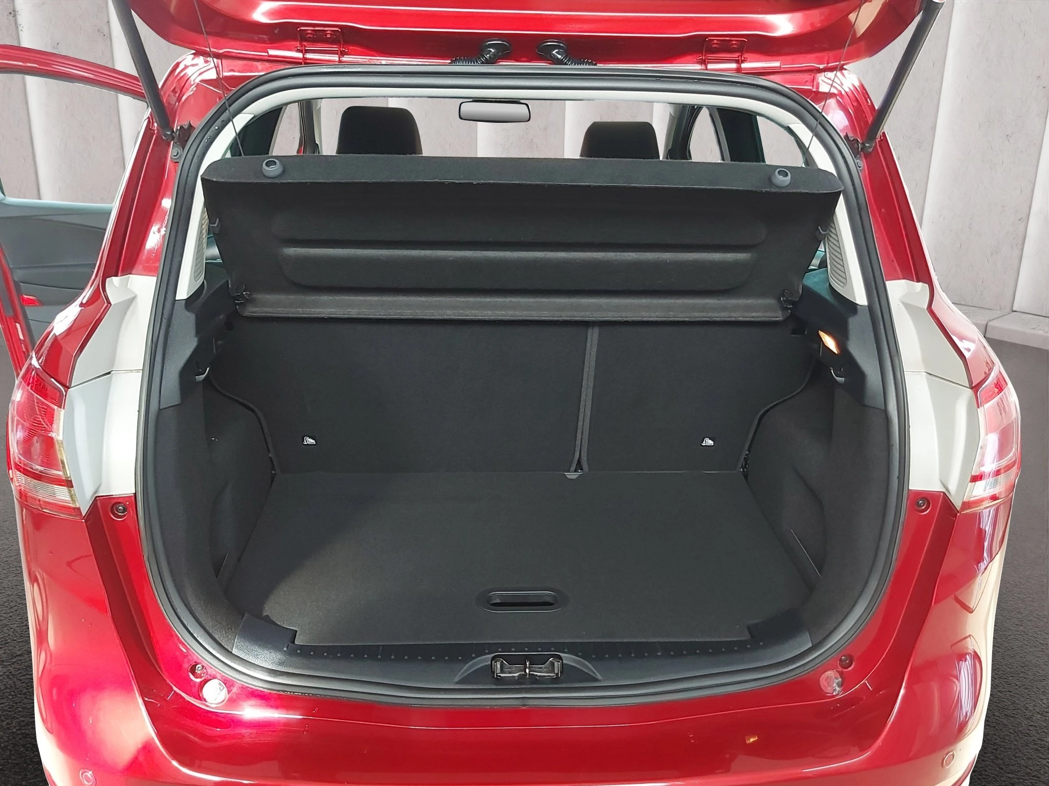 Ford-B-MAX-image-17