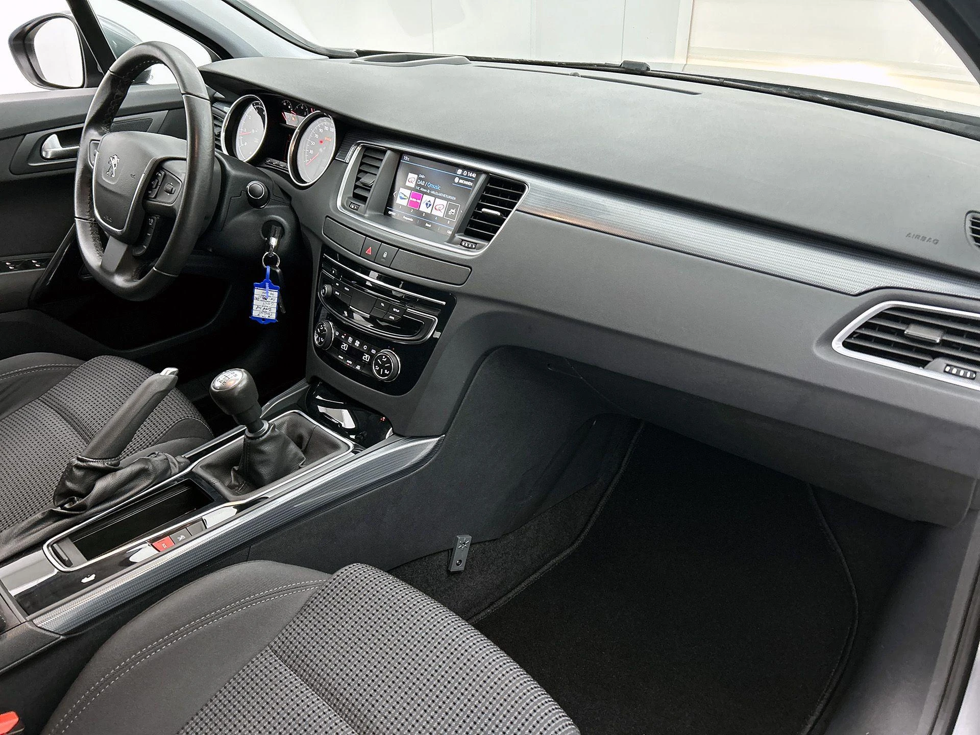 Peugeot-508-image-21