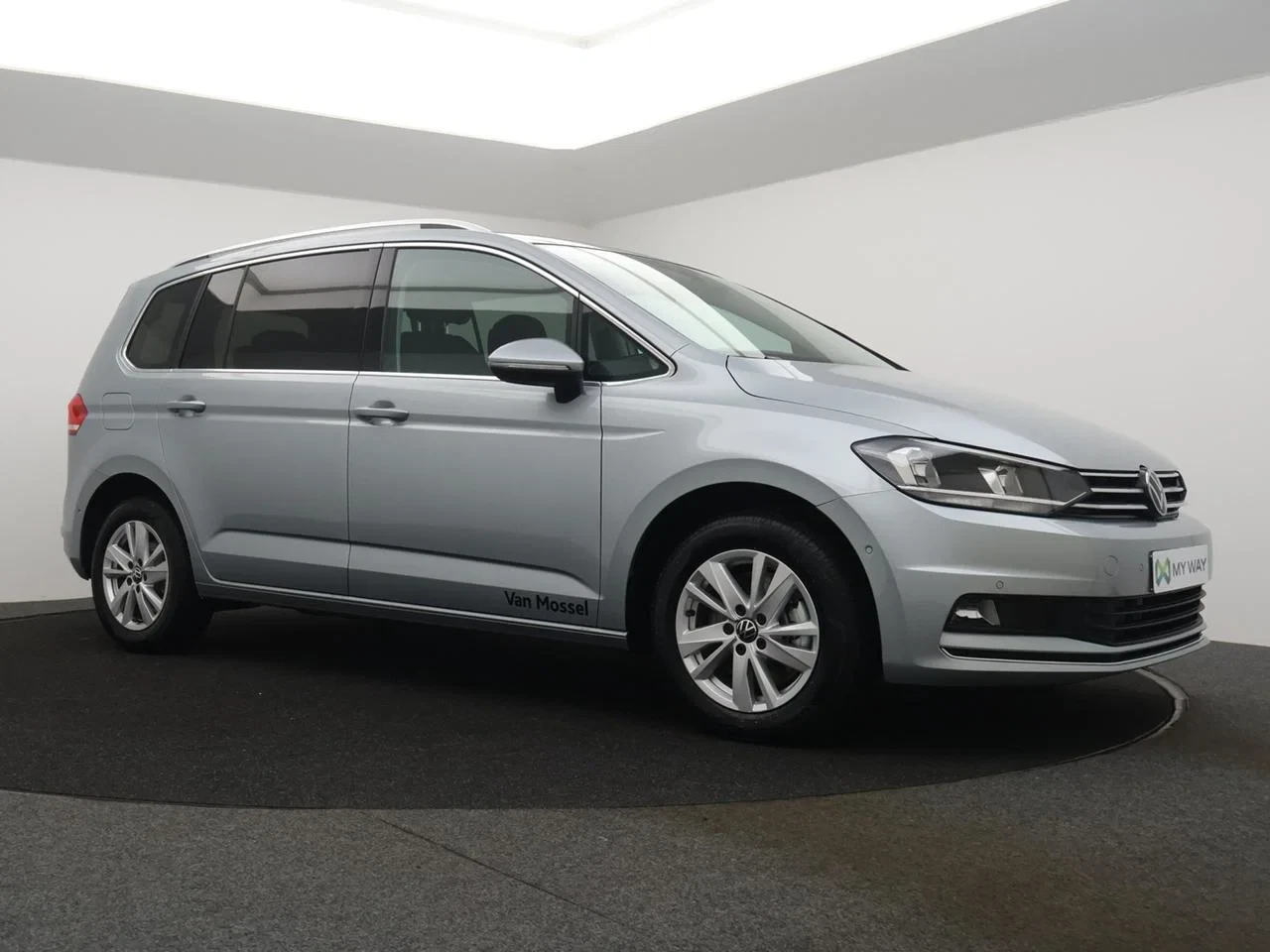Volkswagen Touran 1.5 TSI Highline Business DSG *DEMO*