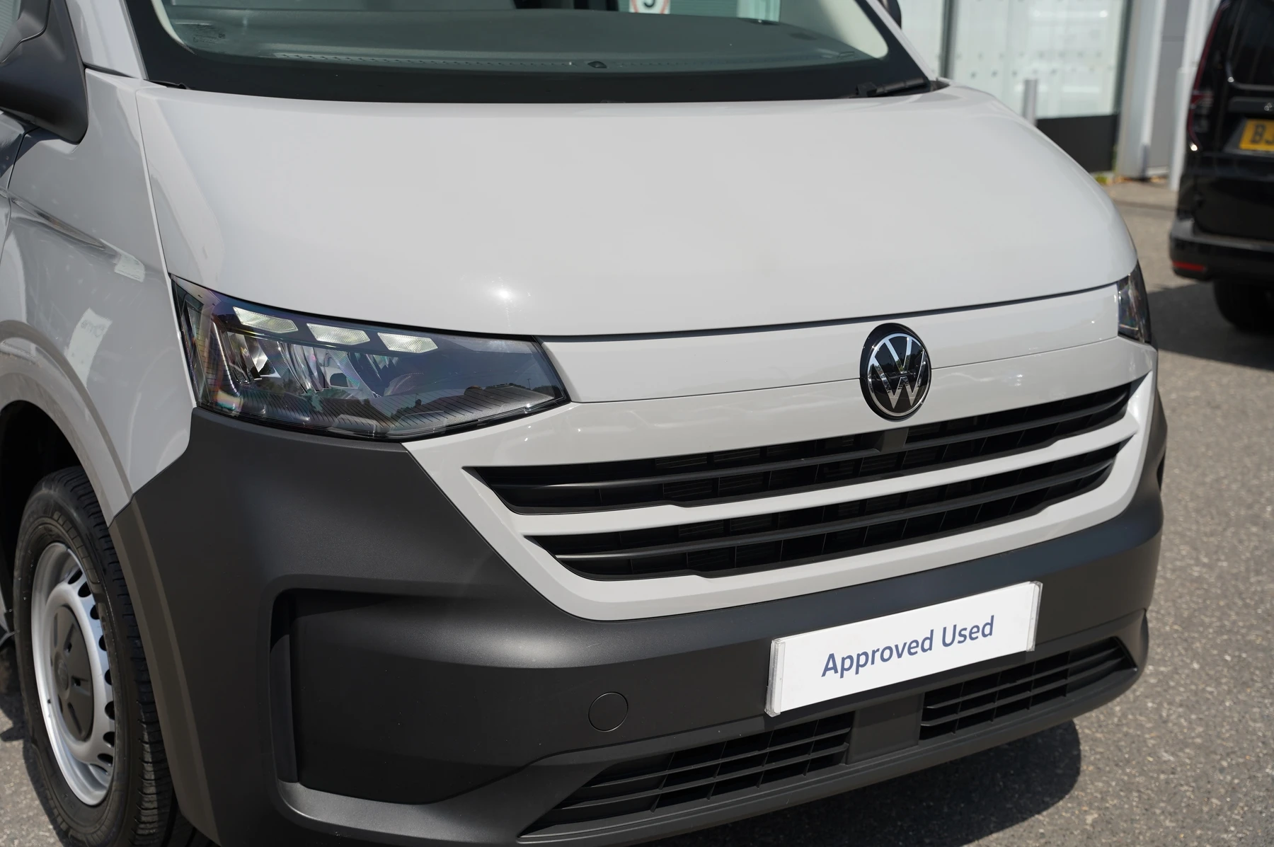 Volkswagen-Transporter-image-26