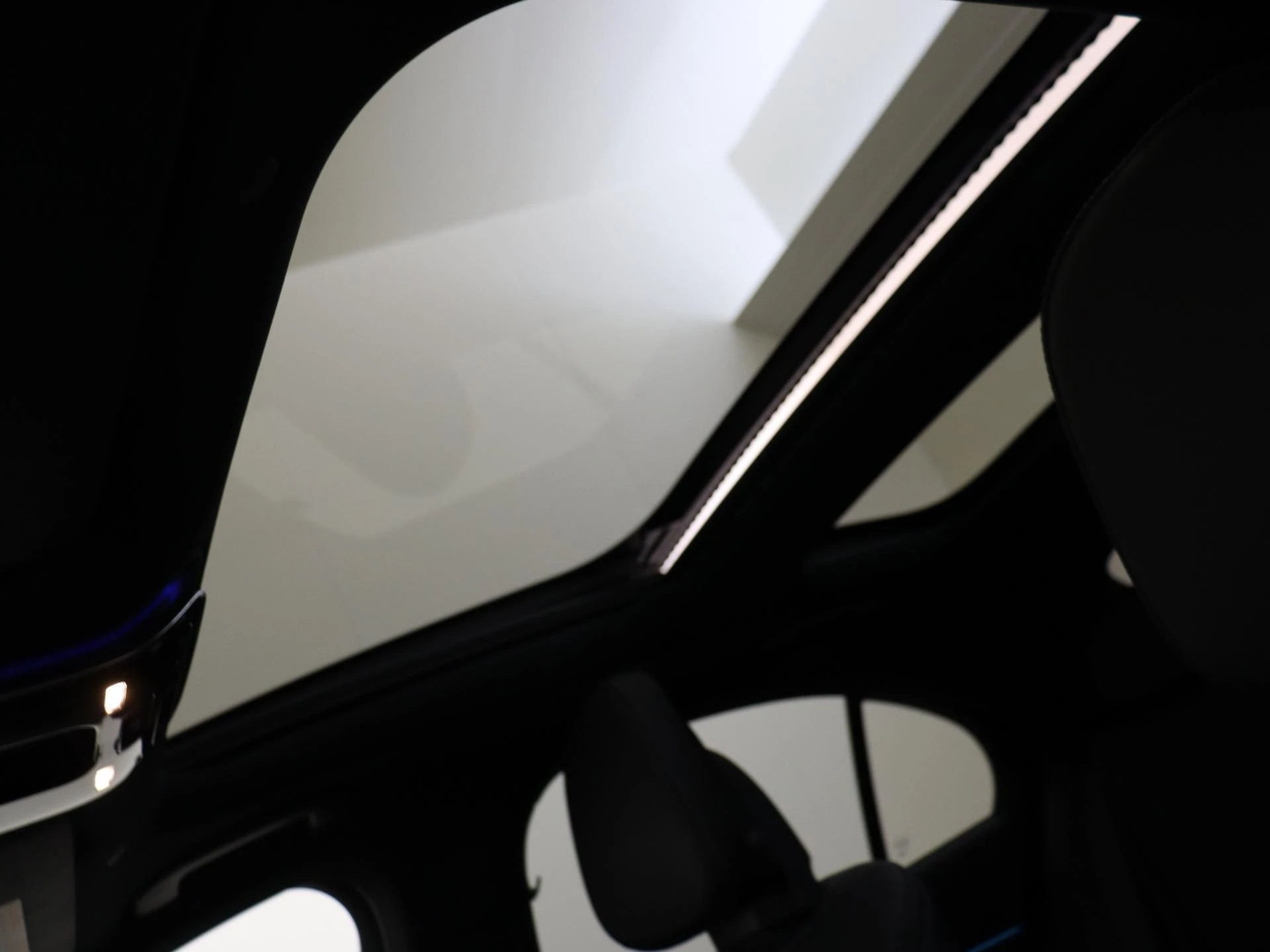 Mercedes-Benz-E-Klasse-image-27