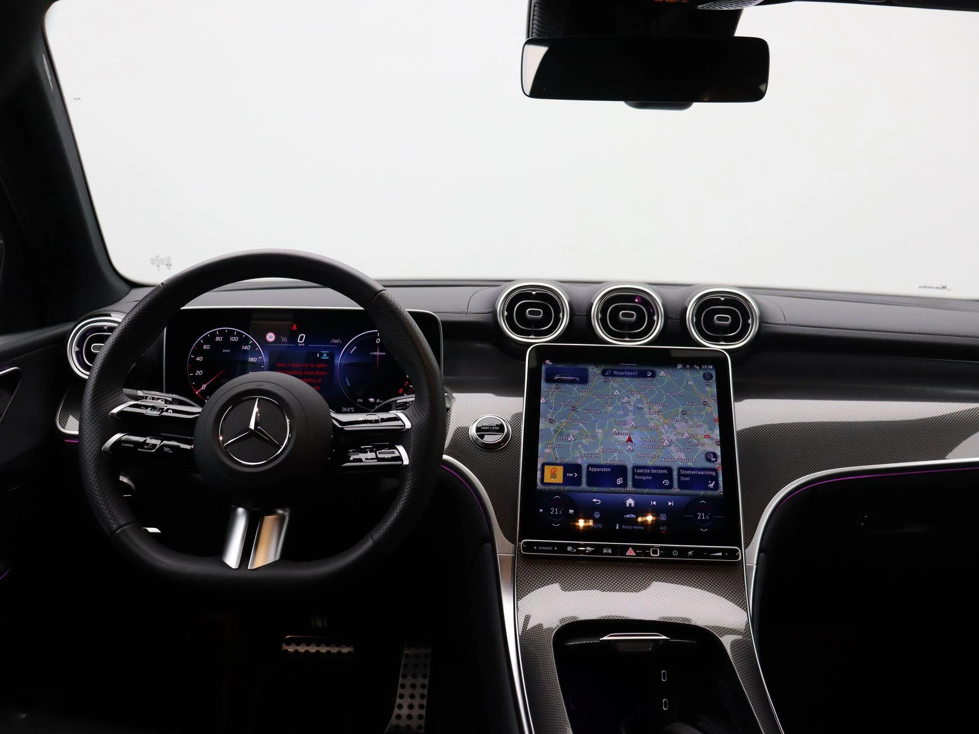 Mercedes-Benz-GLC-image-19