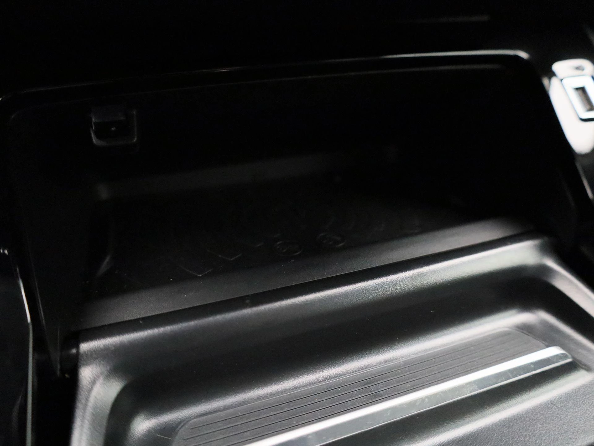 Peugeot-e-2008-image-29