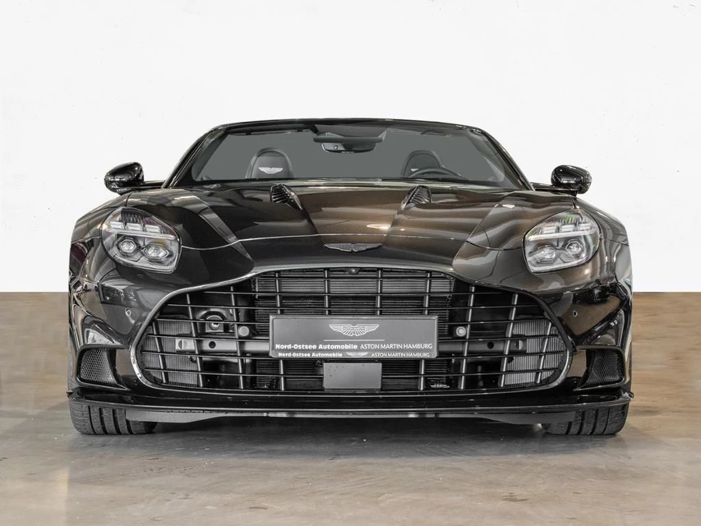 Aston Martin-Vanquish-image-6