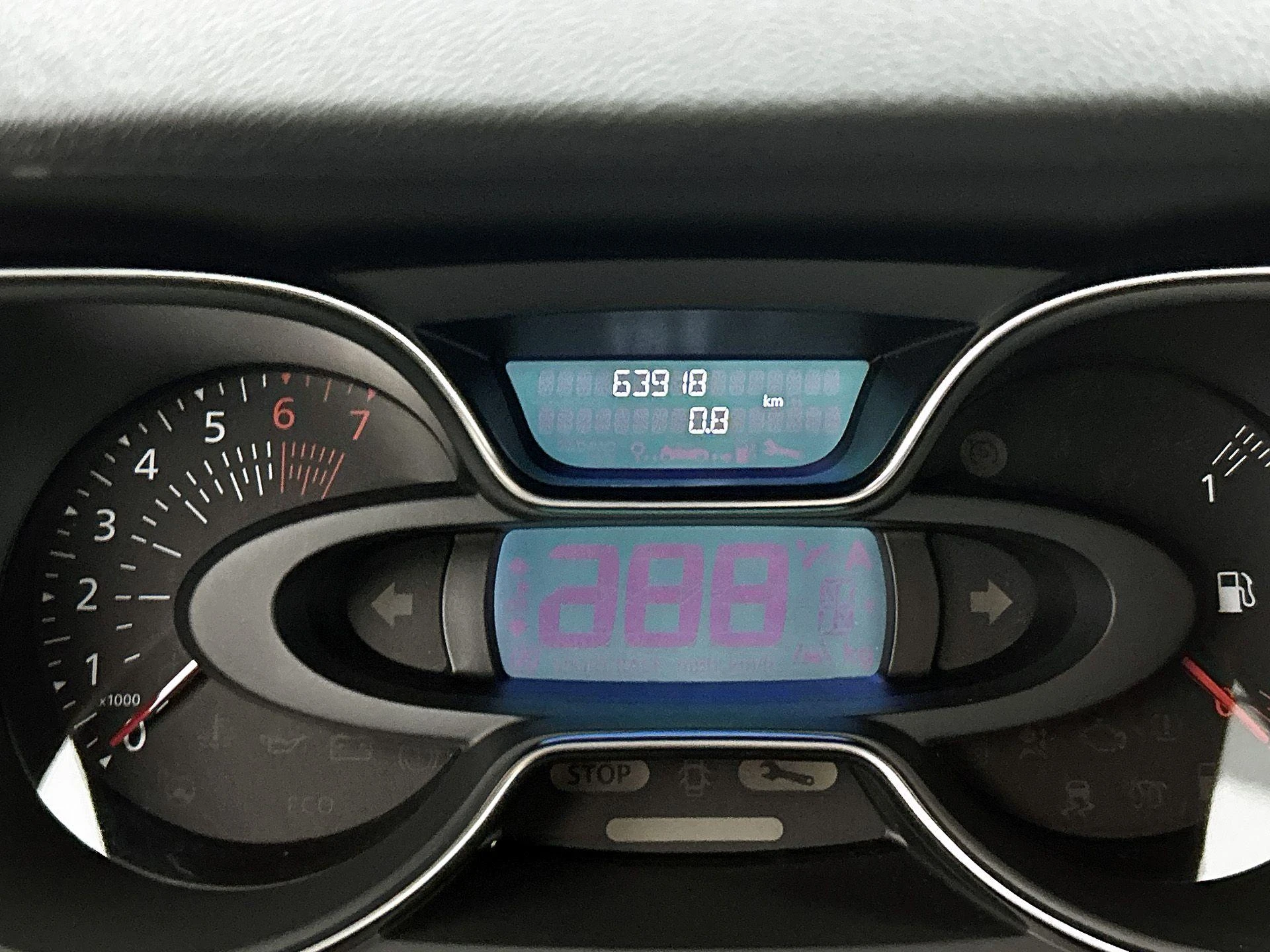 Renault-Captur-image-7