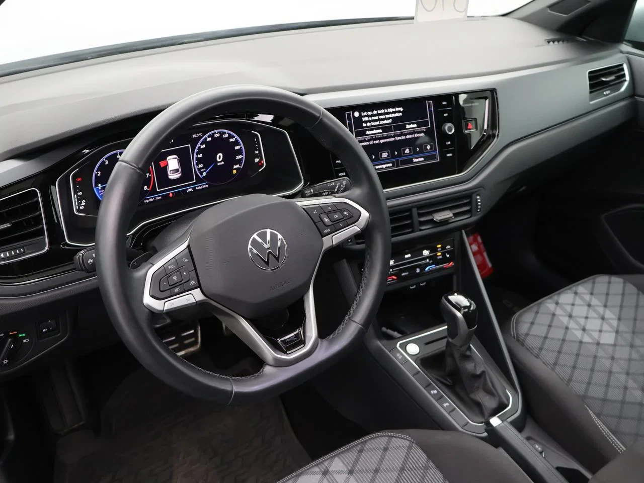 Volkswagen Taigo VW Taigo 1. TSI R-Line 116PK *AUTOMAAT*PANODAK*CAMERA*ACC*VIRTUAL COCKPIT*NAVI*APP-CONNECT*...*