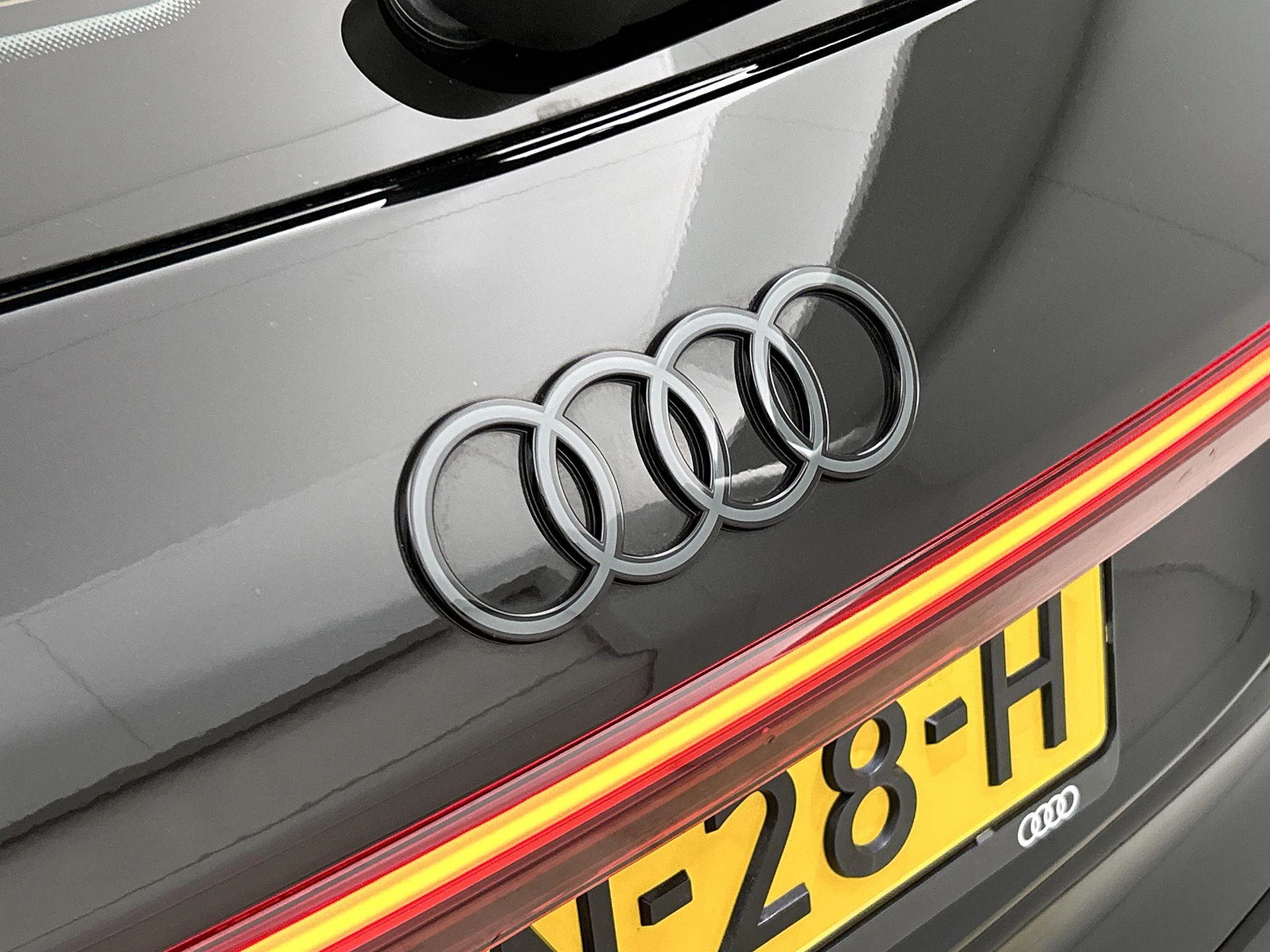 Audi Q6 e-tron Advanced edition performance 100 kWh