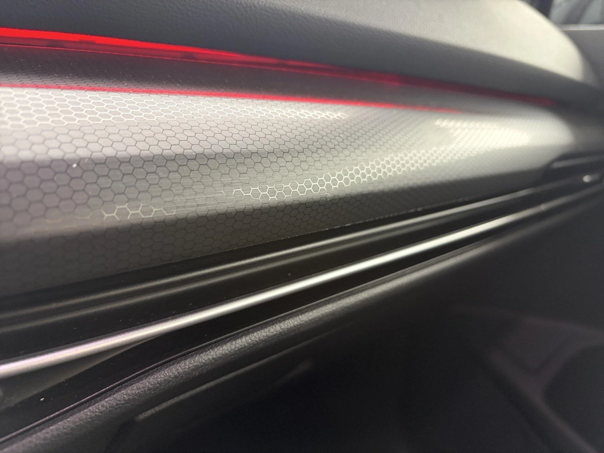 Volkswagen-Golf-image-9