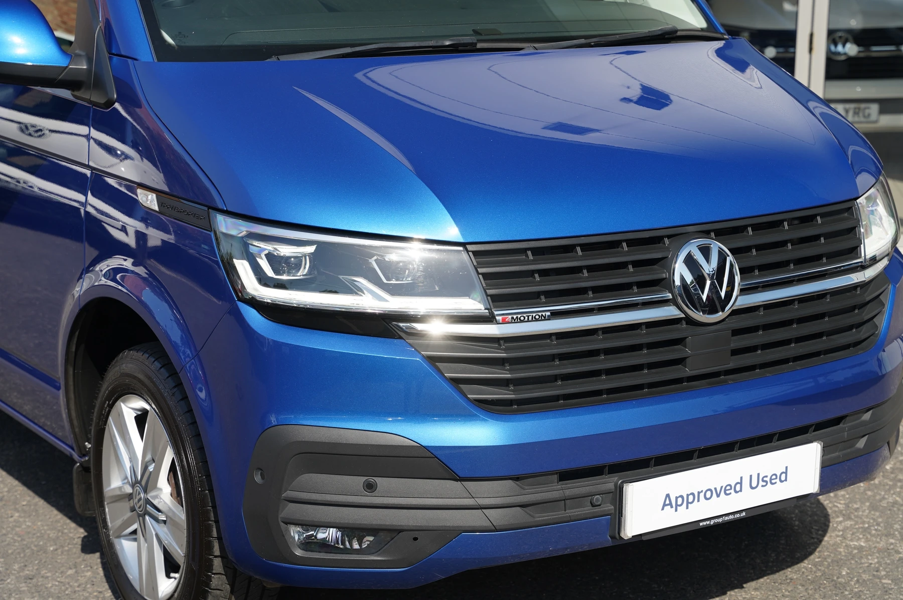 Volkswagen-Transporter-image-32