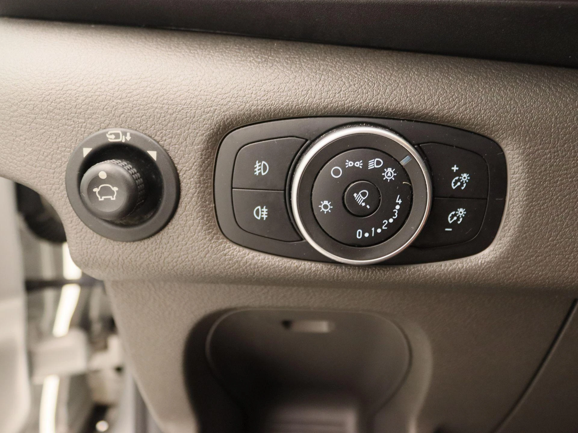 Ford-Transit-image-18