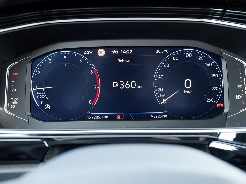 Volkswagen T-Cross 1,0 TSI Style,AHK,LED,Navi,ALU 18" Kamera,App Connect,ACC
