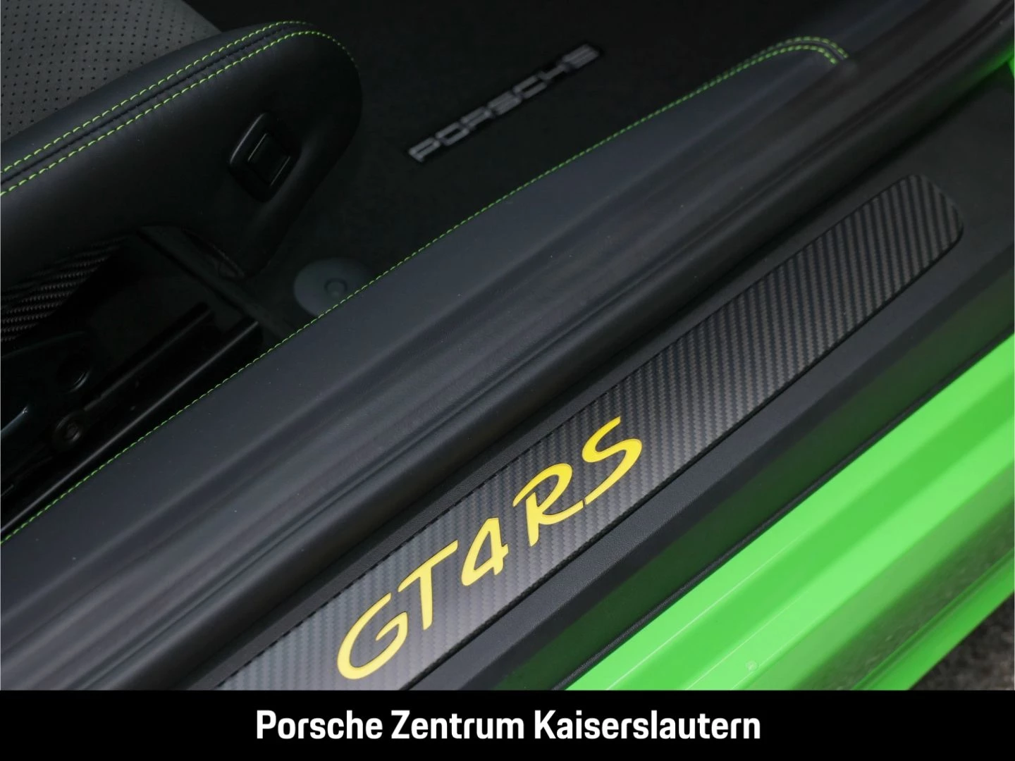 Porsche 718 Cayman GT4 RS Surround-View Sportabgas LED