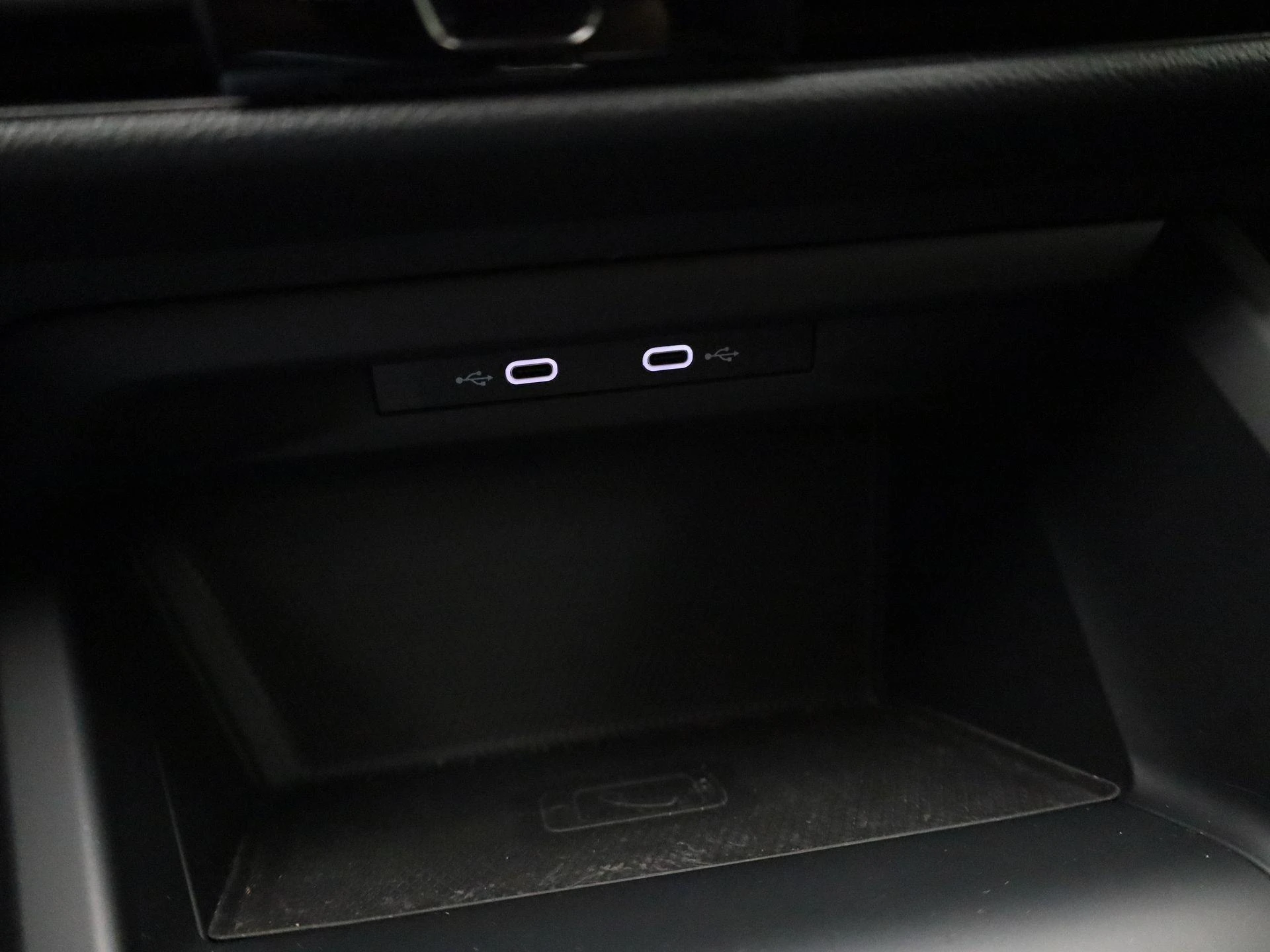 Volkswagen-Golf-image-21