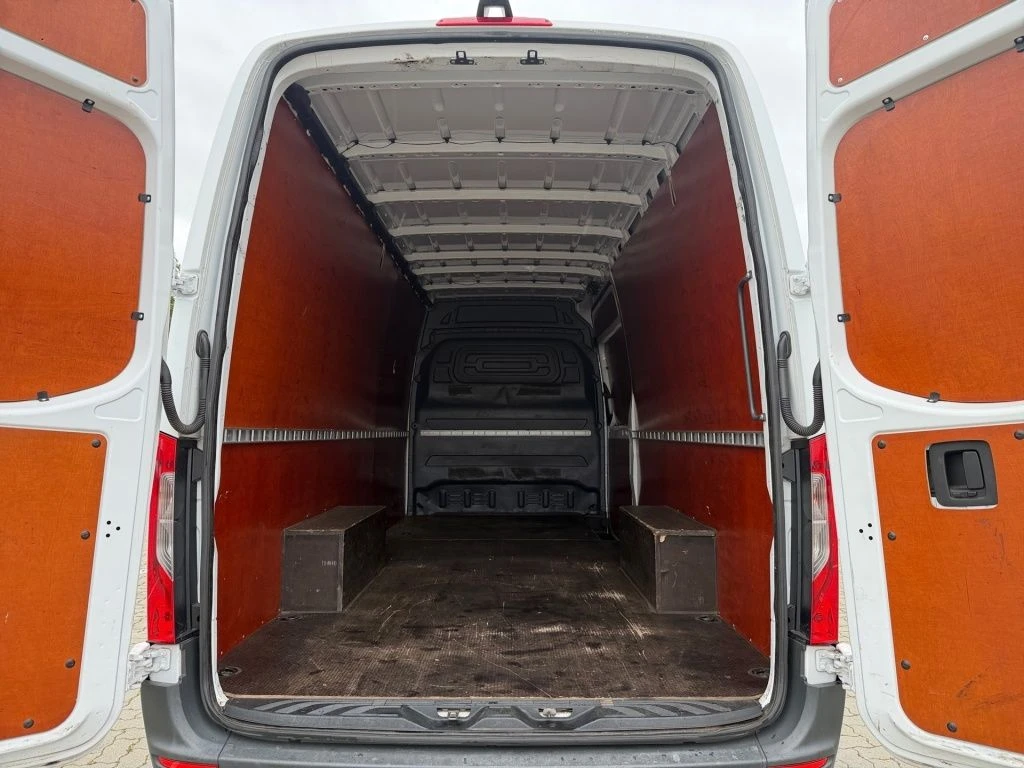 Mercedes-Benz-Sprinter 317-image-9