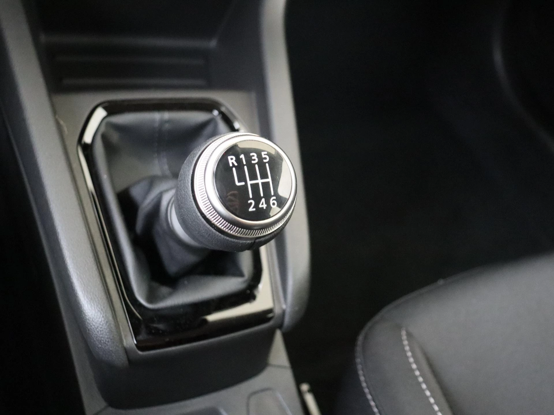 Renault-Clio-image-14