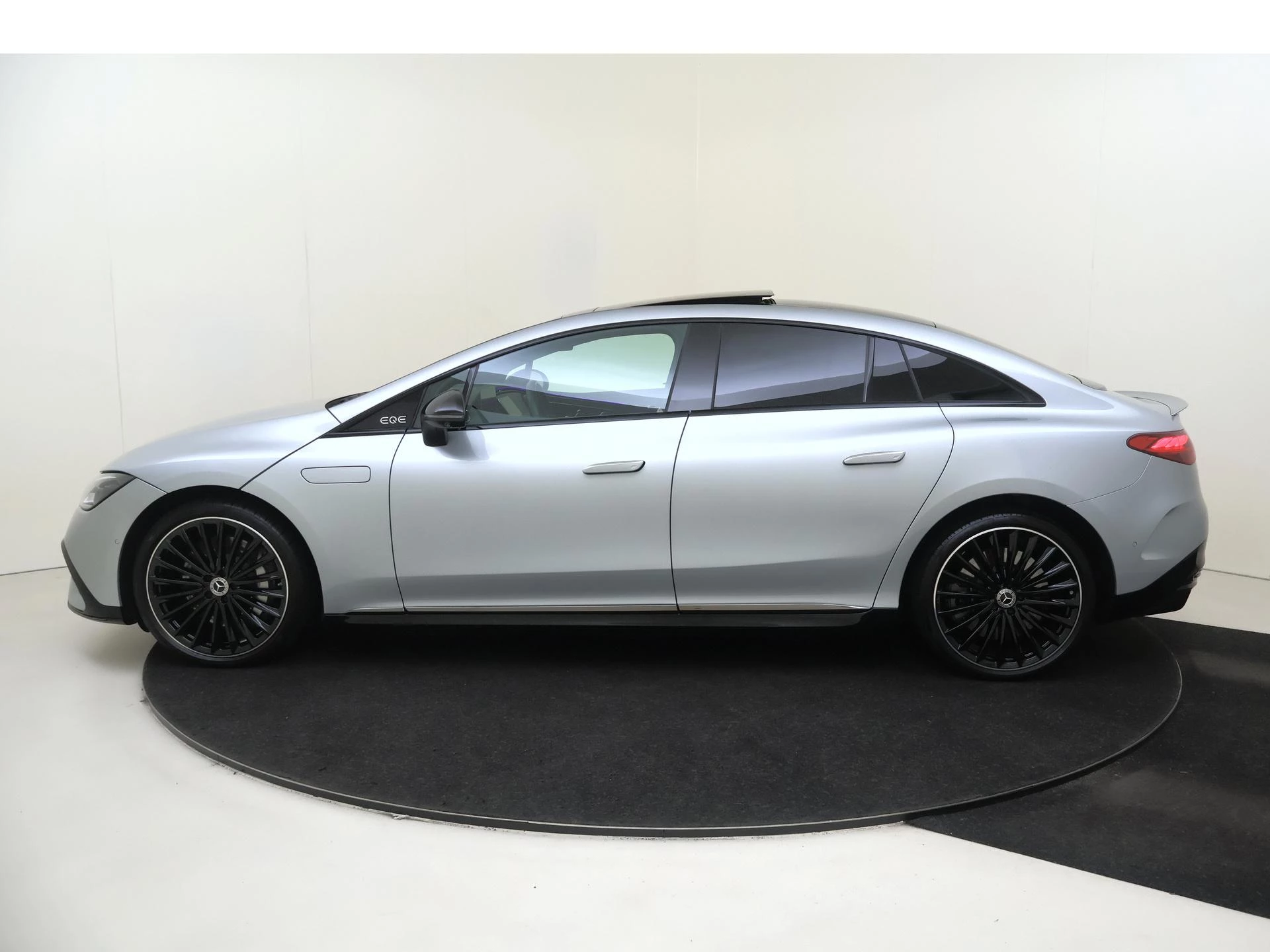 Mercedes-Benz EQE 350 AMG Line 89 kWh