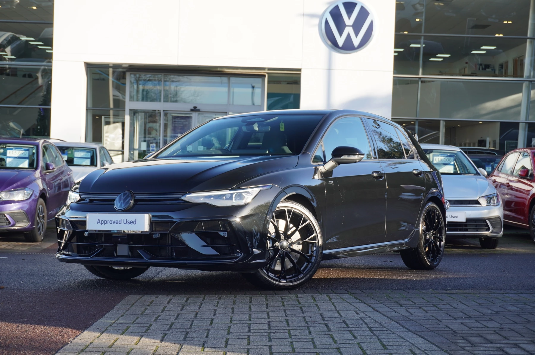 Volkswagen-Golf-image-19
