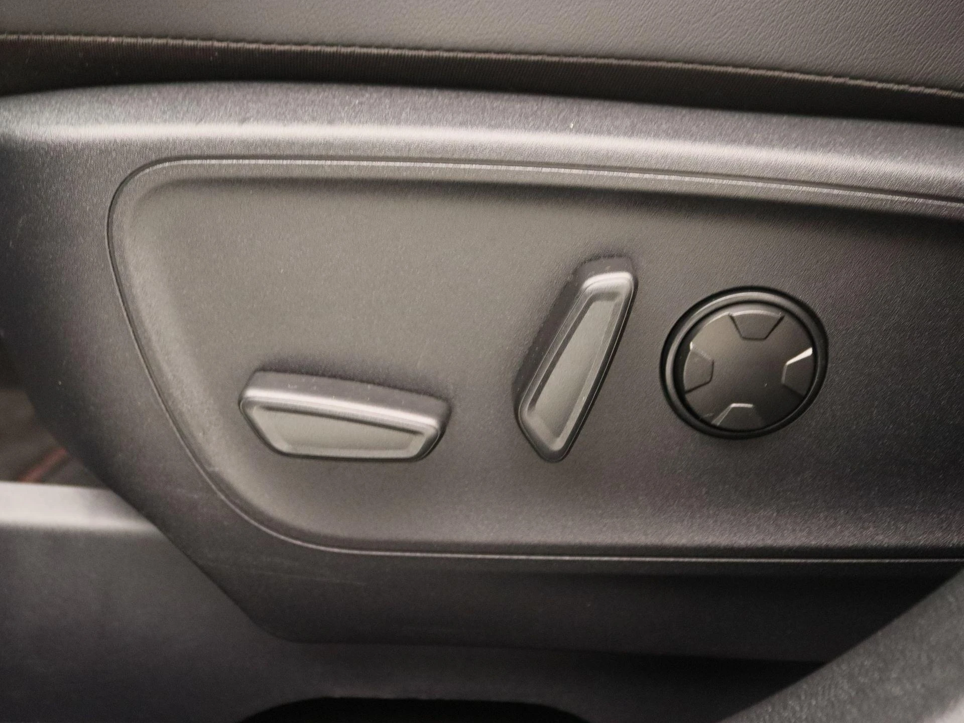 Ford-Kuga-image-12