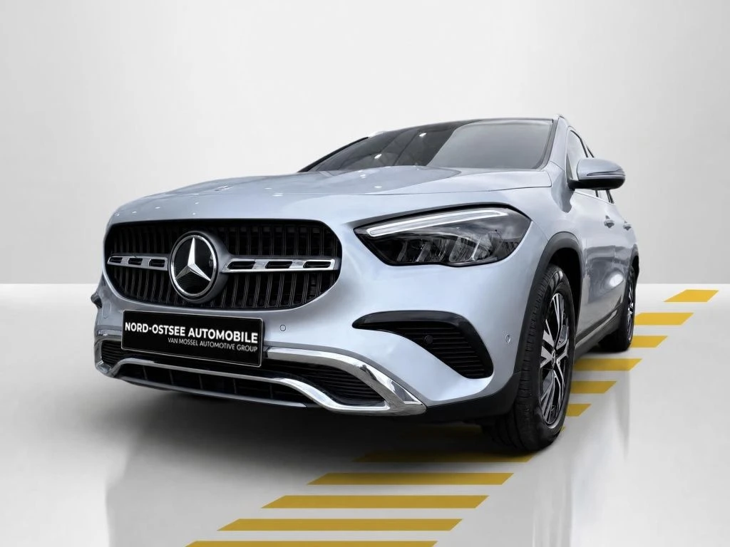 Mercedes-Benz-GLA 200 d-image-1