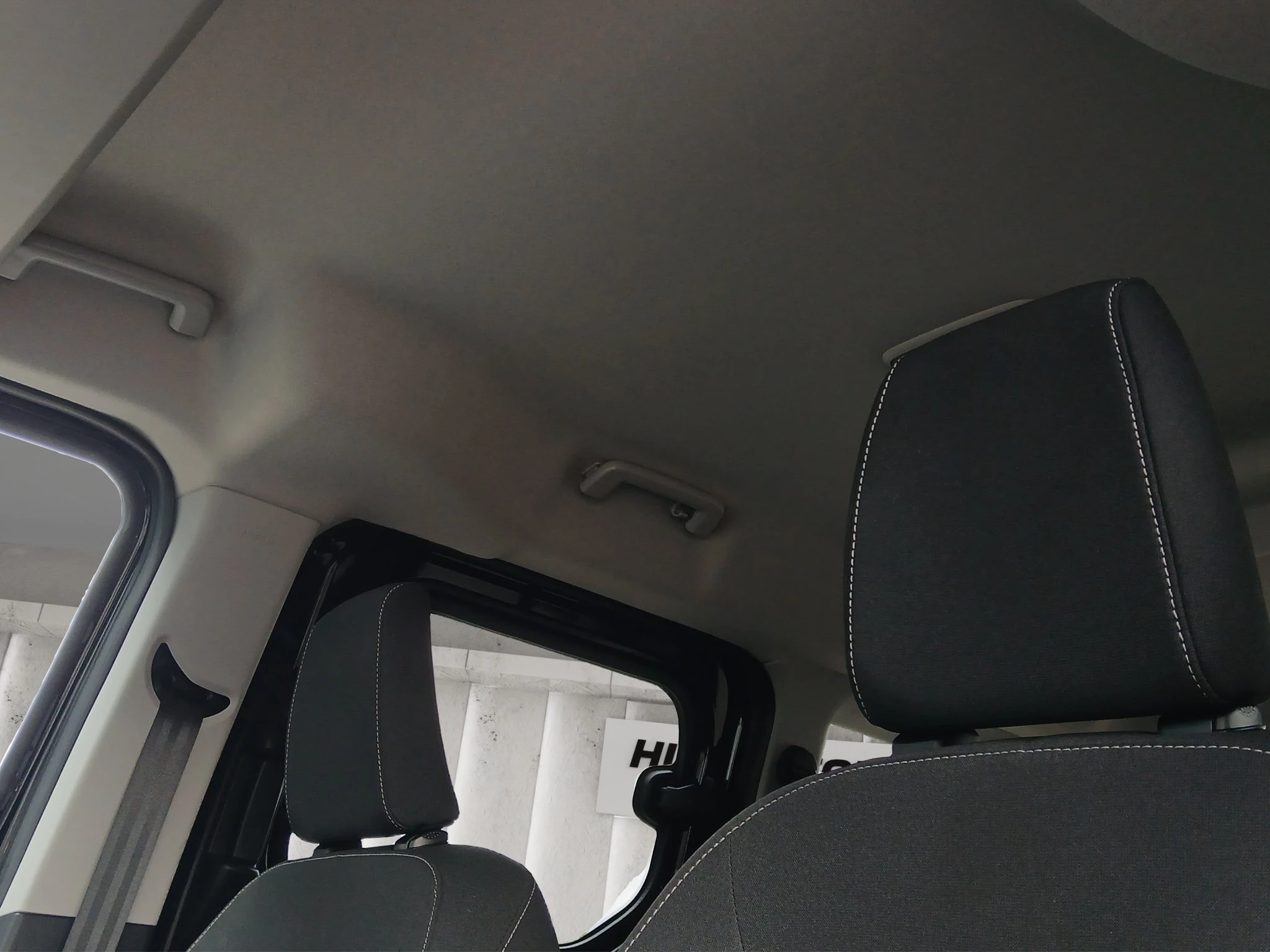 Ford-Tourneo Courier-image-15