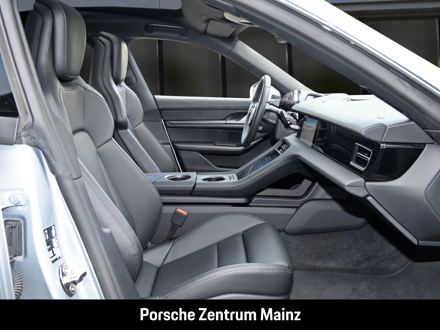 Porsche-Taycan-image-19
