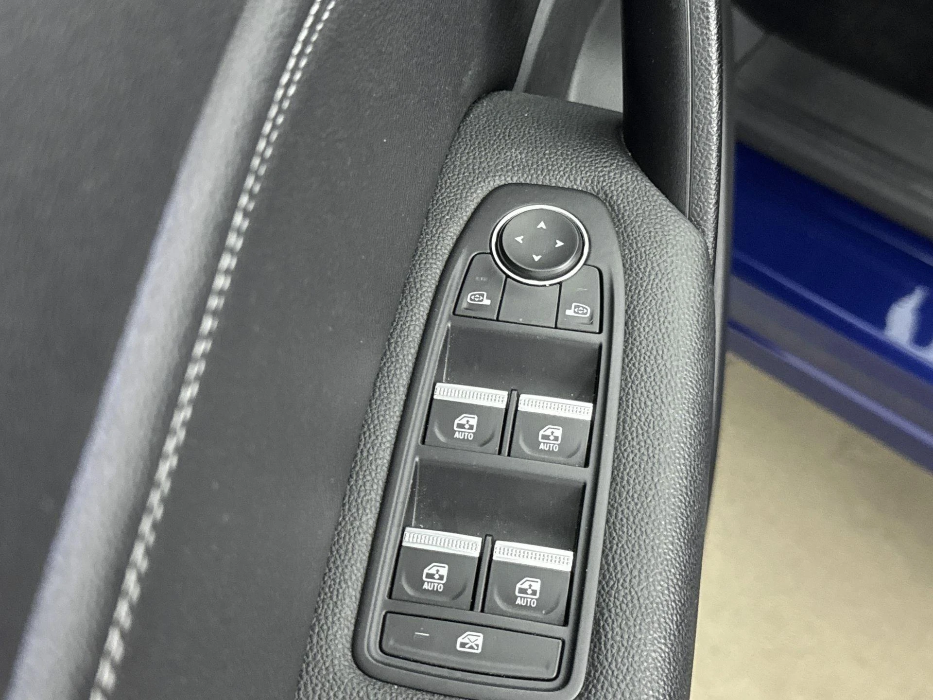 Renault-Captur-image-13