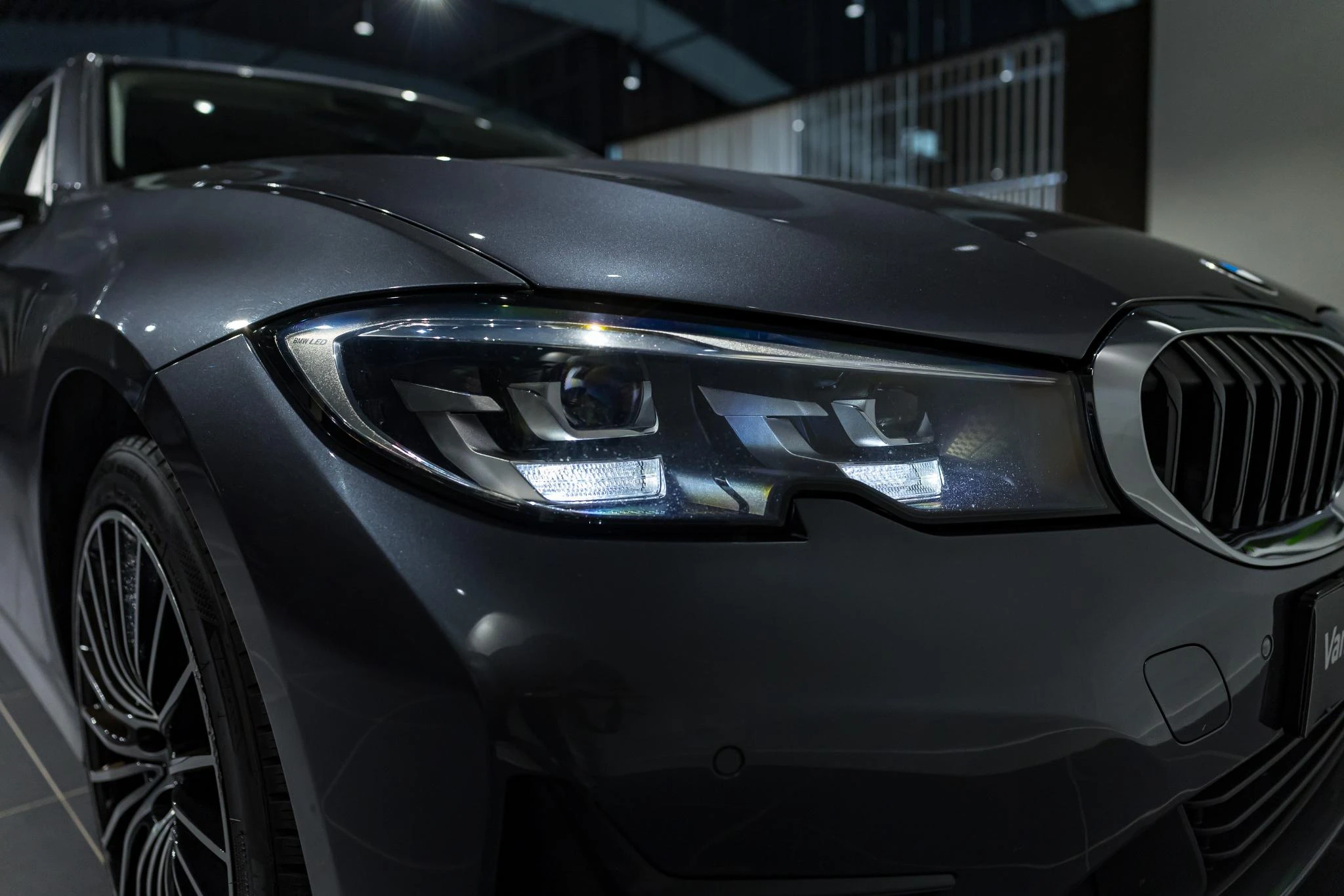 BMW-Série 3-image-7
