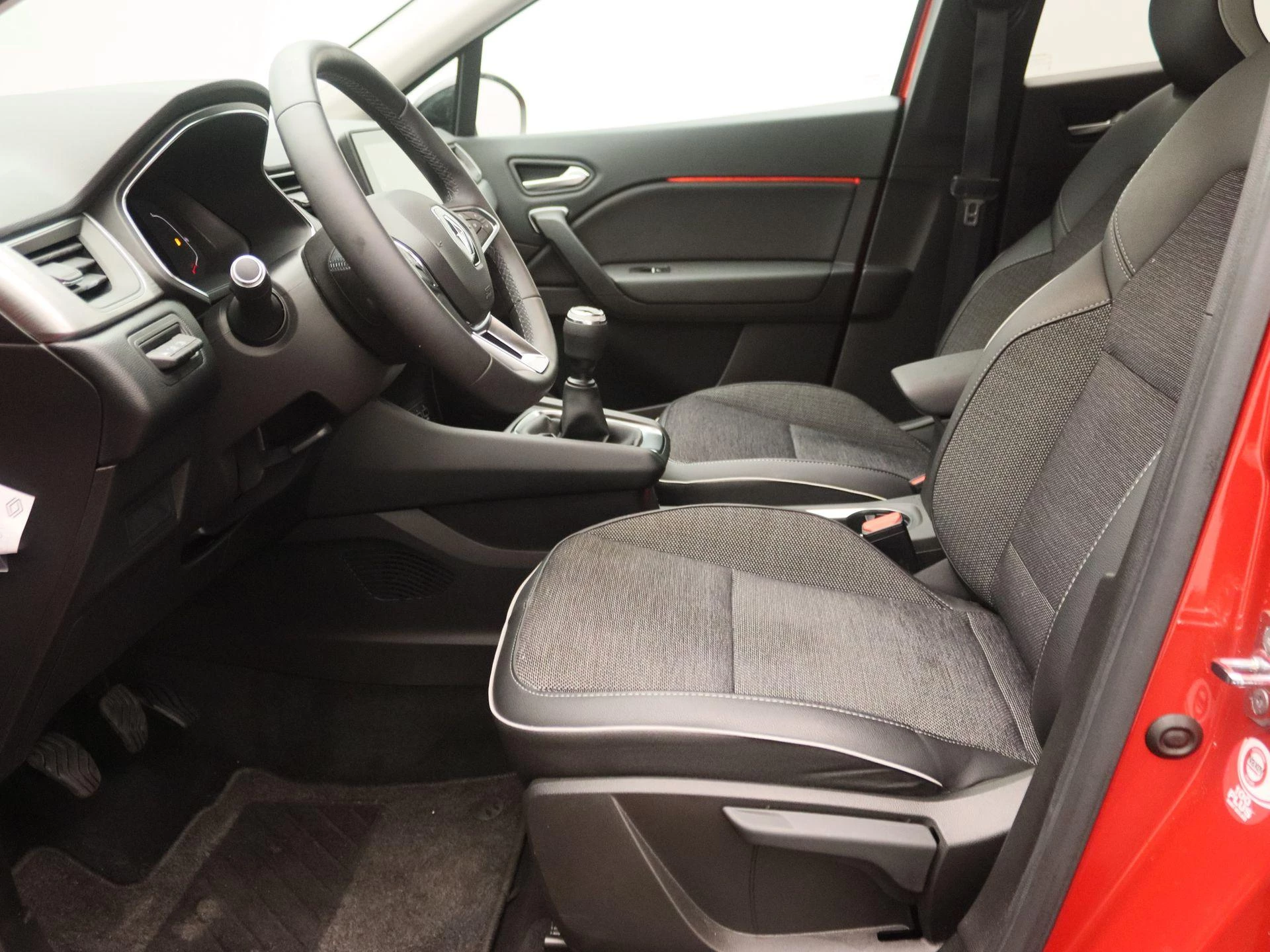Renault-Captur-image-11